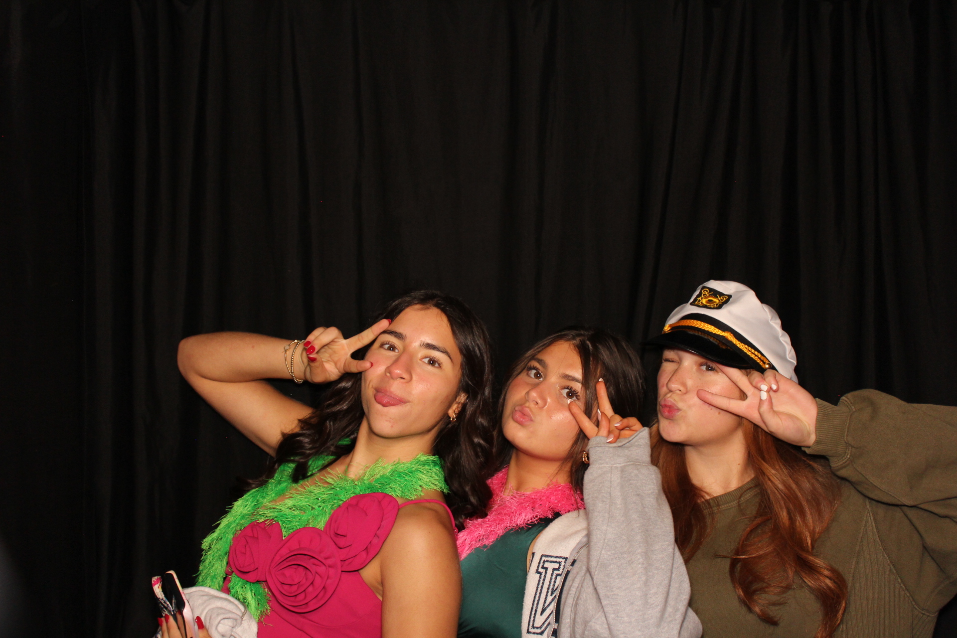 LMHS Homecoming Booth 1 | View more photos from the event at gallery.photoboothcincy.com/u/PhotoBoothCincy/LMHS-Homecoming-Booth-1