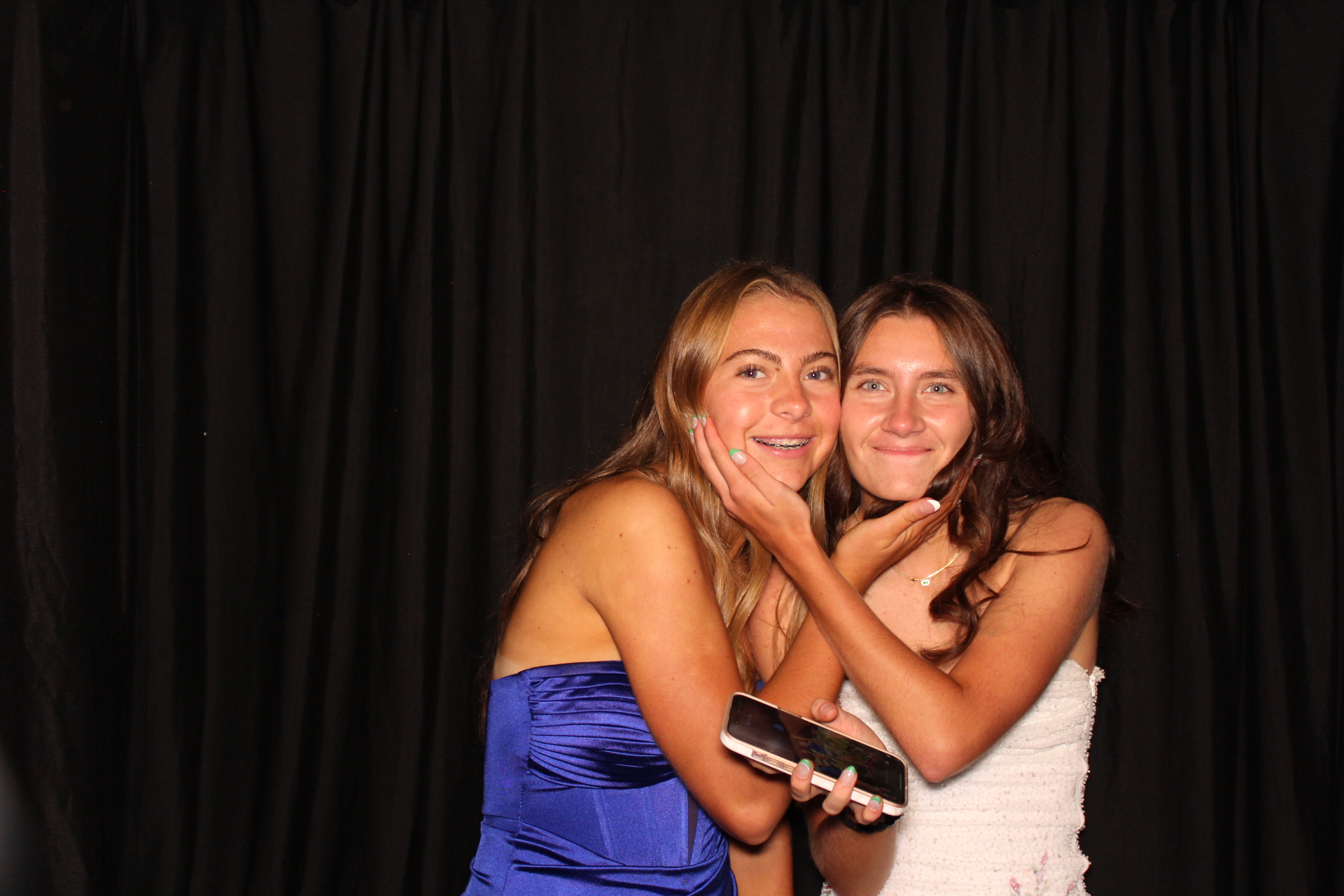 LMHS Homecoming Booth 1 | View more photos from the event at gallery.photoboothcincy.com/u/PhotoBoothCincy/LMHS-Homecoming-Booth-1