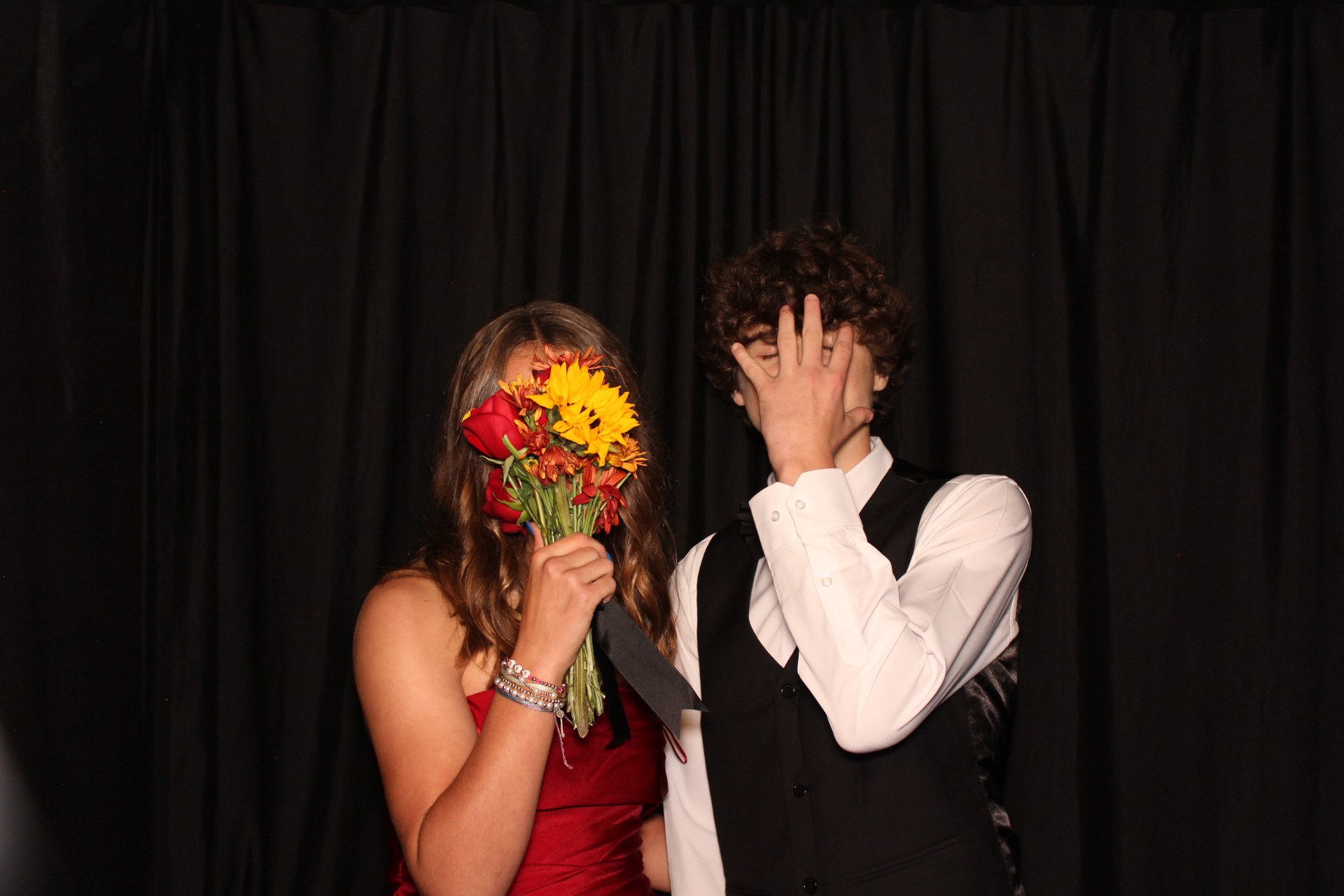LMHS Homecoming Booth 1 | View more photos from the event at gallery.photoboothcincy.com/u/PhotoBoothCincy/LMHS-Homecoming-Booth-1