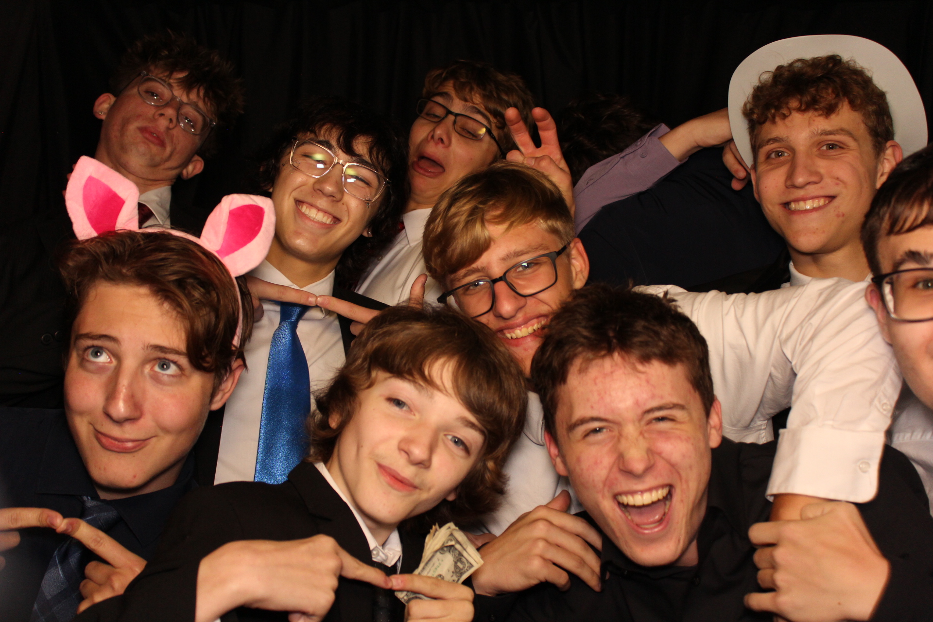LMHS Homecoming Booth 1 | View more photos from the event at gallery.photoboothcincy.com/u/PhotoBoothCincy/LMHS-Homecoming-Booth-1
