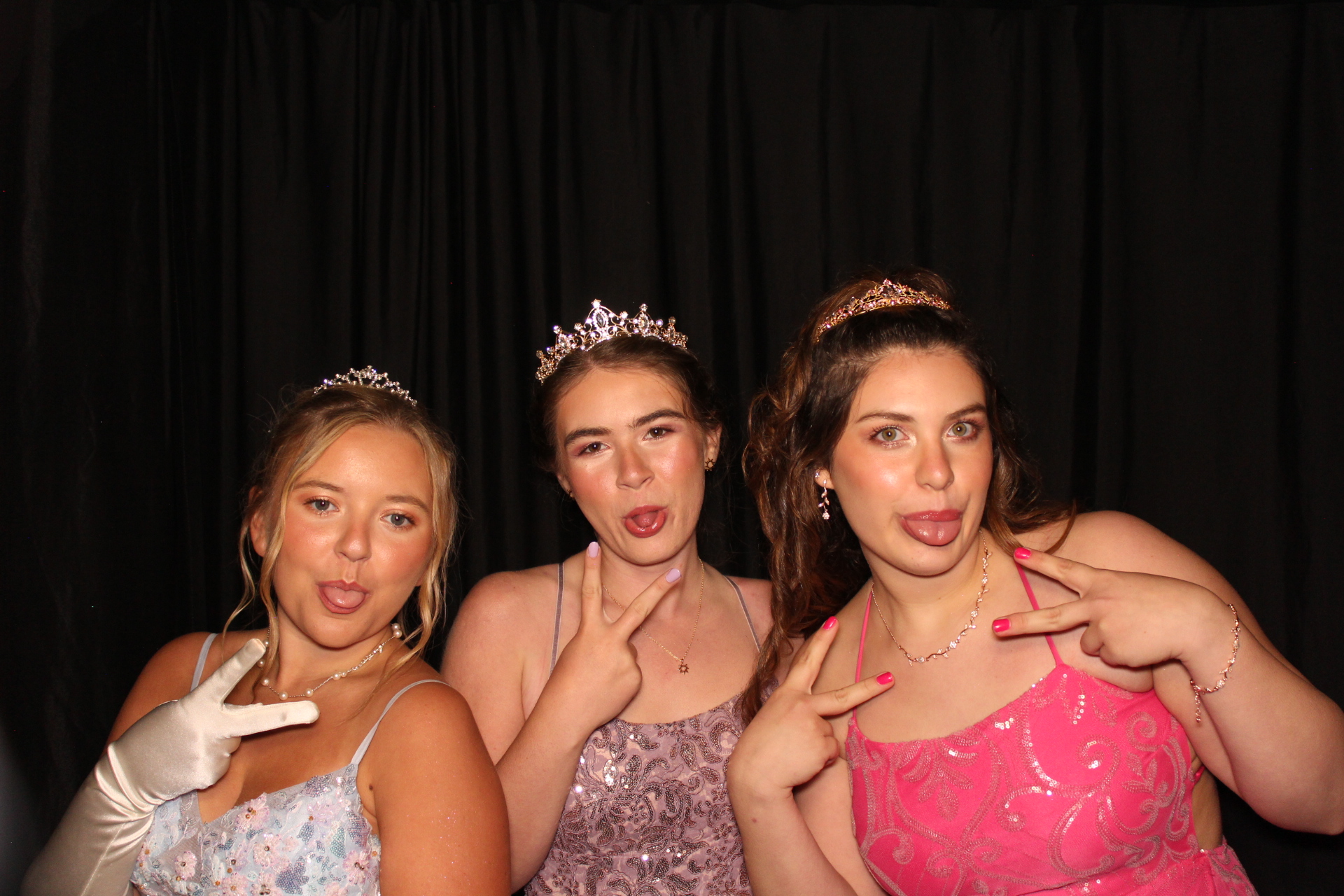 LMHS Homecoming Booth 1 | View more photos from the event at gallery.photoboothcincy.com/u/PhotoBoothCincy/LMHS-Homecoming-Booth-1