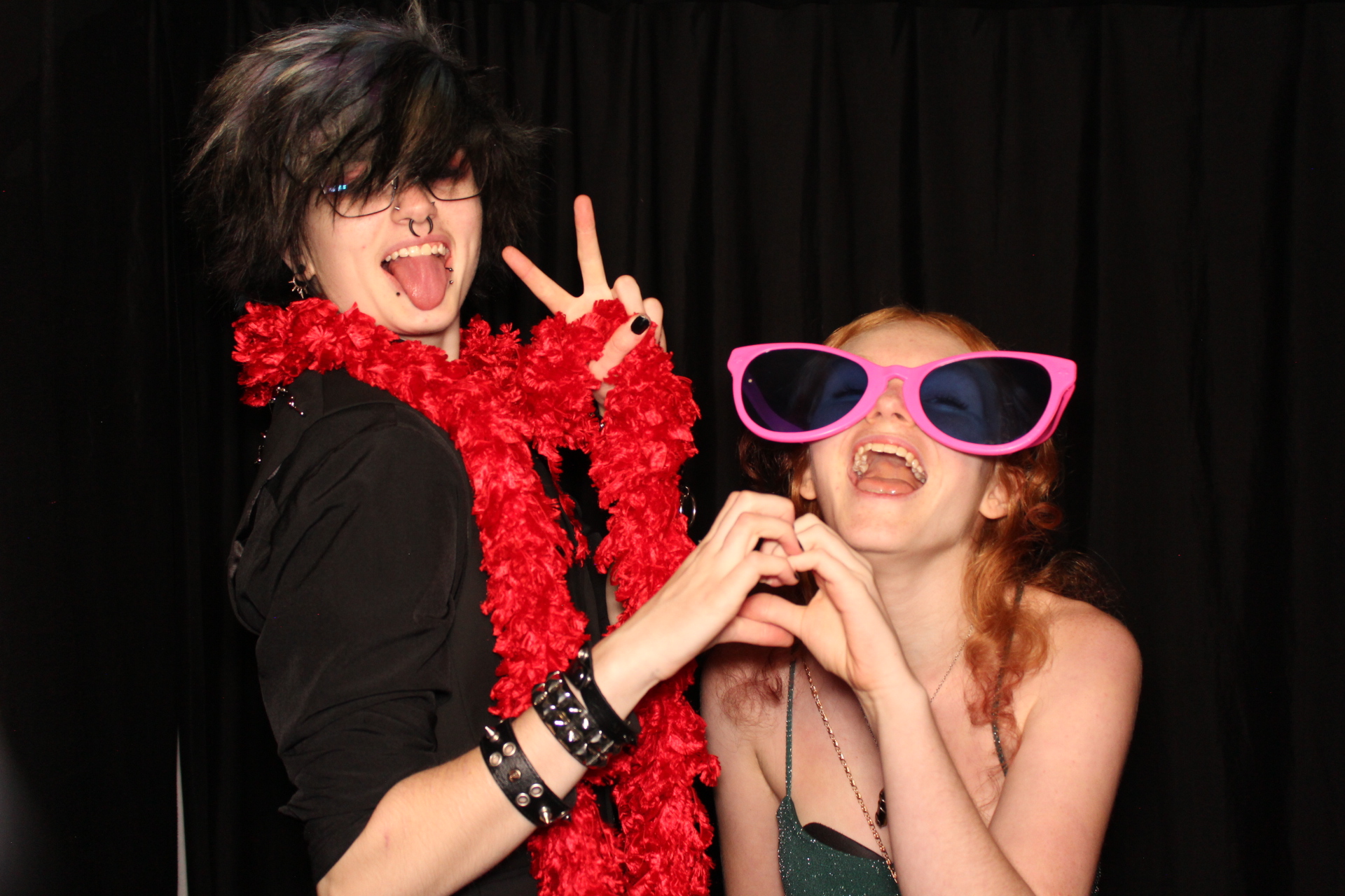 LMHS Homecoming Booth 1 | View more photos from the event at gallery.photoboothcincy.com/u/PhotoBoothCincy/LMHS-Homecoming-Booth-1