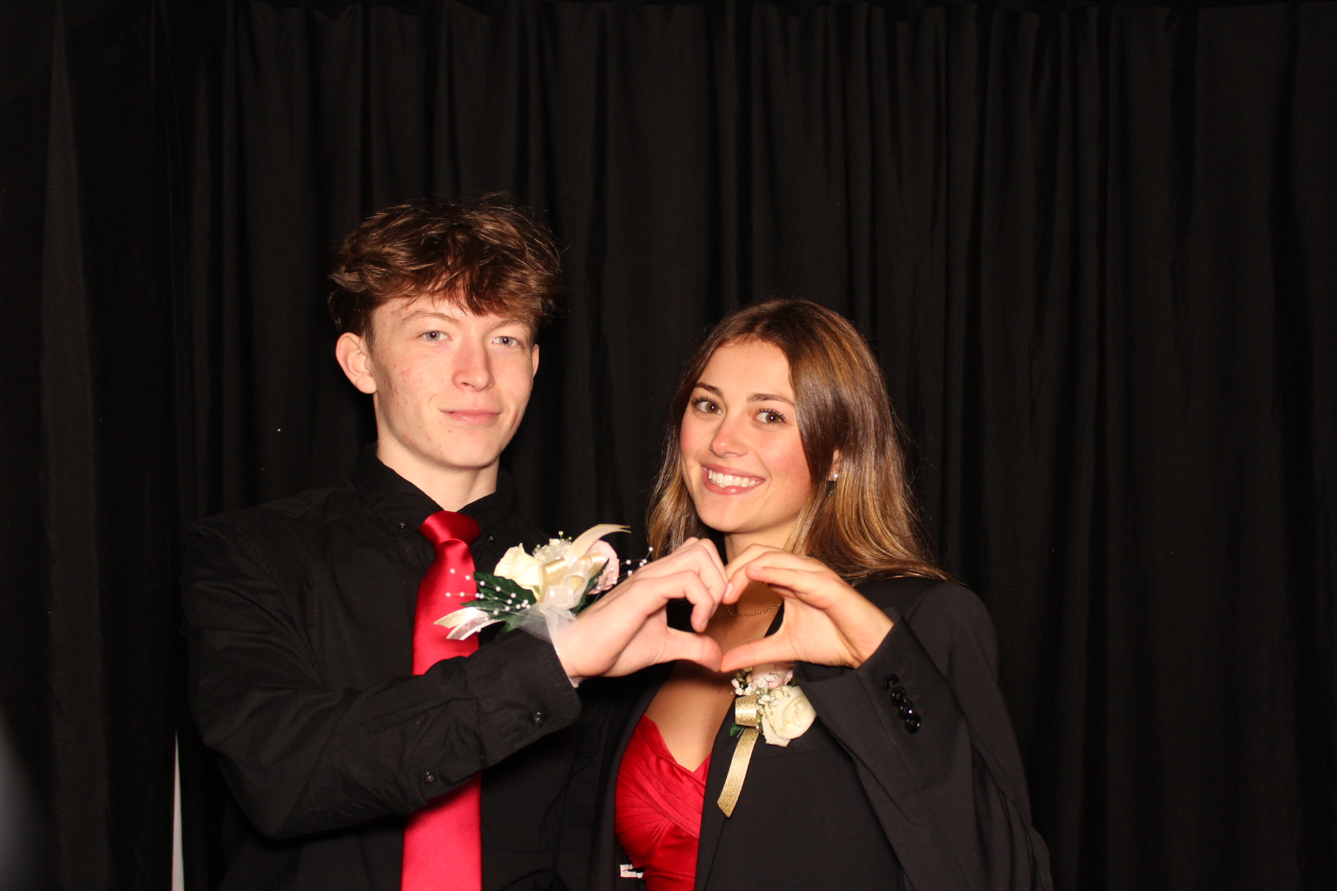 LMHS Homecoming Booth 1 | View more photos from the event at gallery.photoboothcincy.com/u/PhotoBoothCincy/LMHS-Homecoming-Booth-1