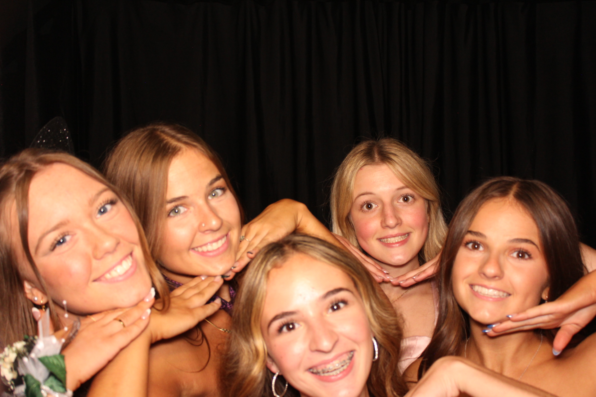 LMHS Homecoming Booth 1 | View more photos from the event at gallery.photoboothcincy.com/u/PhotoBoothCincy/LMHS-Homecoming-Booth-1