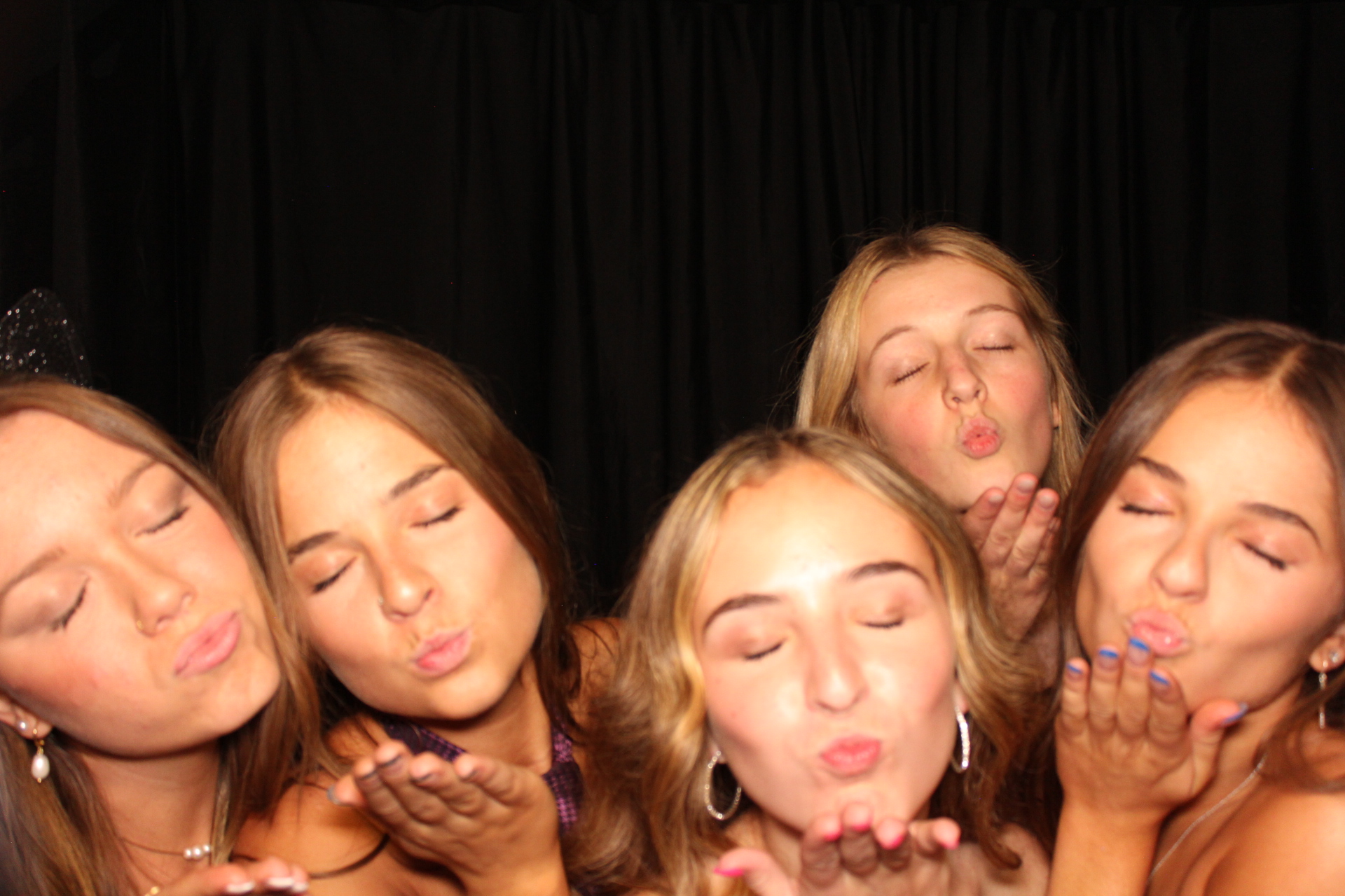 LMHS Homecoming Booth 1 | View more photos from the event at gallery.photoboothcincy.com/u/PhotoBoothCincy/LMHS-Homecoming-Booth-1