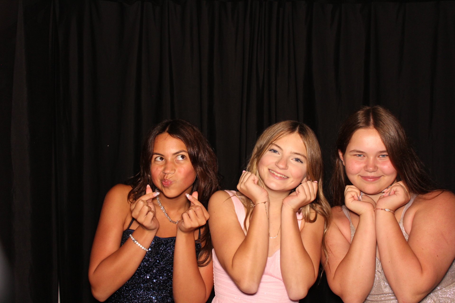 LMHS Homecoming Booth 1 | View more photos from the event at gallery.photoboothcincy.com/u/PhotoBoothCincy/LMHS-Homecoming-Booth-1