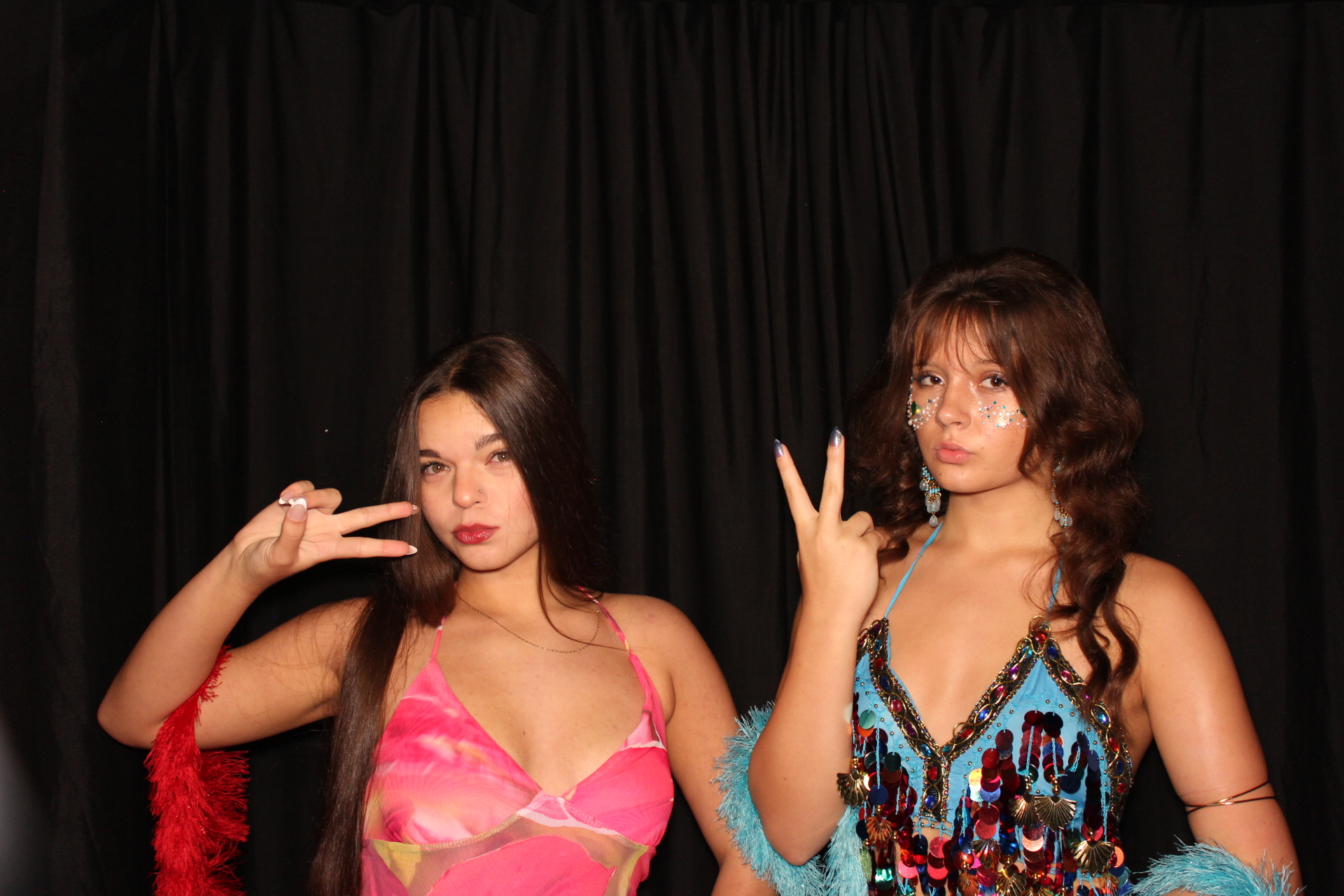 LMHS Homecoming Booth 1 | View more photos from the event at gallery.photoboothcincy.com/u/PhotoBoothCincy/LMHS-Homecoming-Booth-1