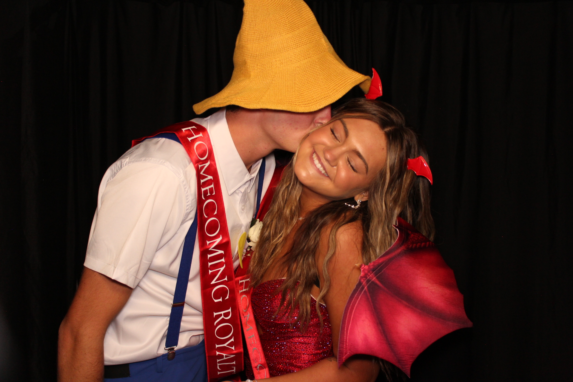 LMHS Homecoming Booth 1 | View more photos from the event at gallery.photoboothcincy.com/u/PhotoBoothCincy/LMHS-Homecoming-Booth-1
