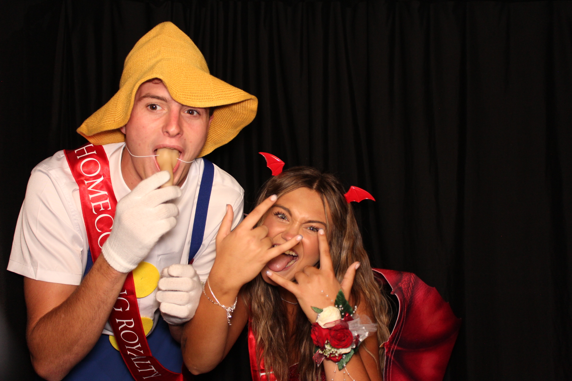LMHS Homecoming Booth 1 | View more photos from the event at gallery.photoboothcincy.com/u/PhotoBoothCincy/LMHS-Homecoming-Booth-1