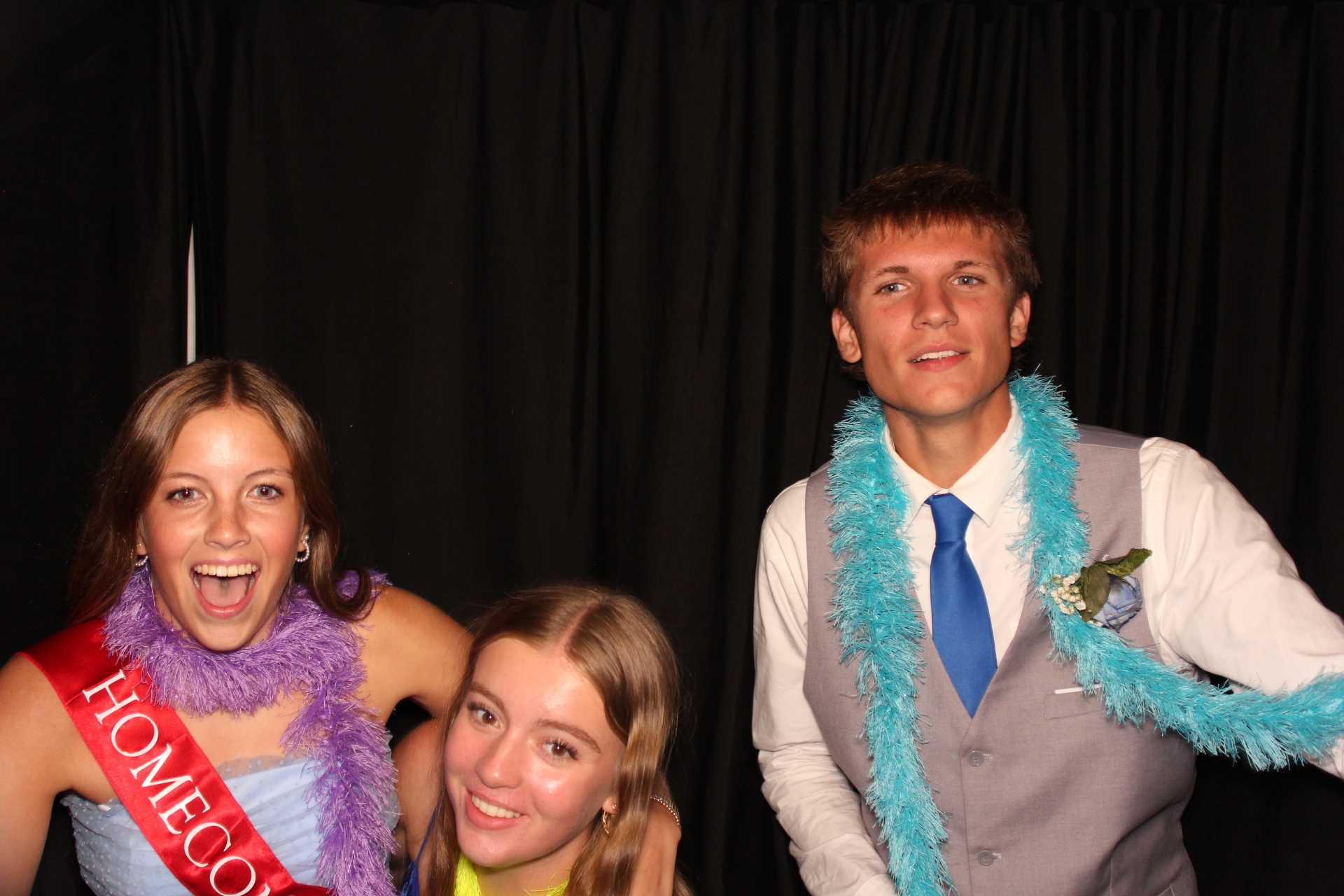 LMHS Homecoming Booth 1 | View more photos from the event at gallery.photoboothcincy.com/u/PhotoBoothCincy/LMHS-Homecoming-Booth-1