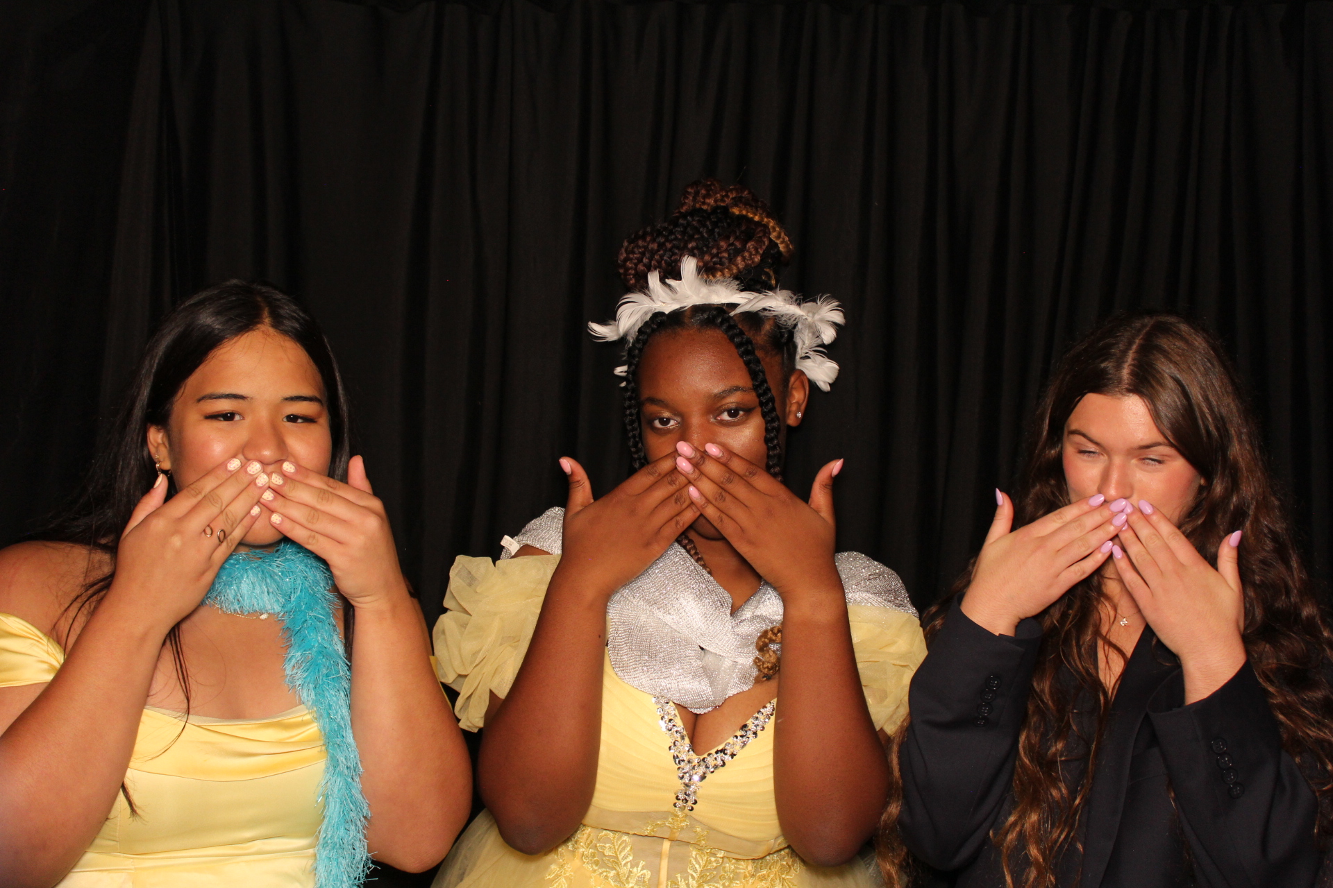 LMHS Homecoming Booth 1 | View more photos from the event at gallery.photoboothcincy.com/u/PhotoBoothCincy/LMHS-Homecoming-Booth-1