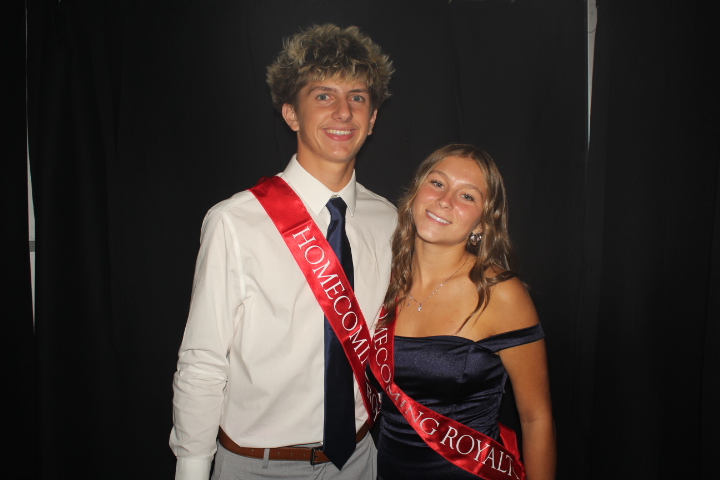 LMHS Homecoming Booth 2 | View more photos from the event at gallery.photoboothcincy.com/u/PhotoBoothCincy/LMHS-Homecoming-Booth-2
