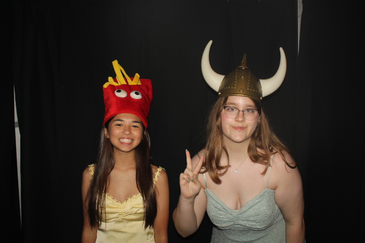 LMHS Homecoming Booth 2 | View more photos from the event at gallery.photoboothcincy.com/u/PhotoBoothCincy/LMHS-Homecoming-Booth-2