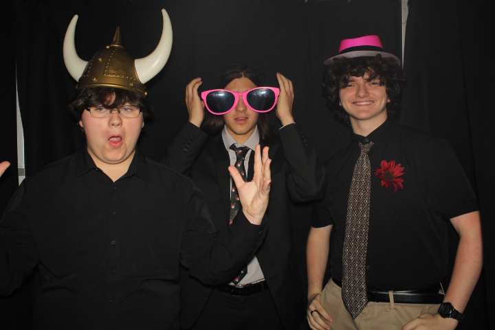LMHS Homecoming Booth 2 | View more photos from the event at gallery.photoboothcincy.com/u/PhotoBoothCincy/LMHS-Homecoming-Booth-2