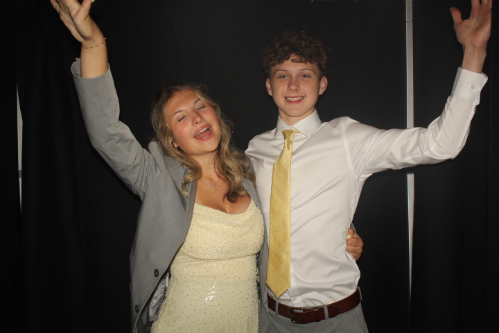 LMHS Homecoming Booth 2 | View more photos from the event at gallery.photoboothcincy.com/u/PhotoBoothCincy/LMHS-Homecoming-Booth-2