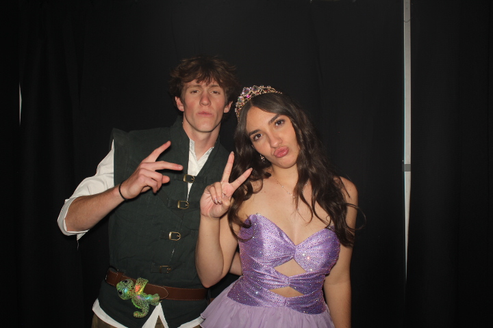 LMHS Homecoming Booth 2 | View more photos from the event at gallery.photoboothcincy.com/u/PhotoBoothCincy/LMHS-Homecoming-Booth-2