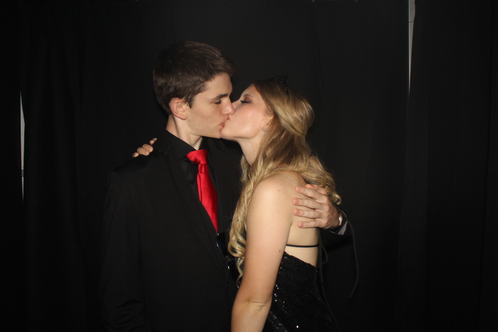 LMHS Homecoming Booth 2 | View more photos from the event at gallery.photoboothcincy.com/u/PhotoBoothCincy/LMHS-Homecoming-Booth-2
