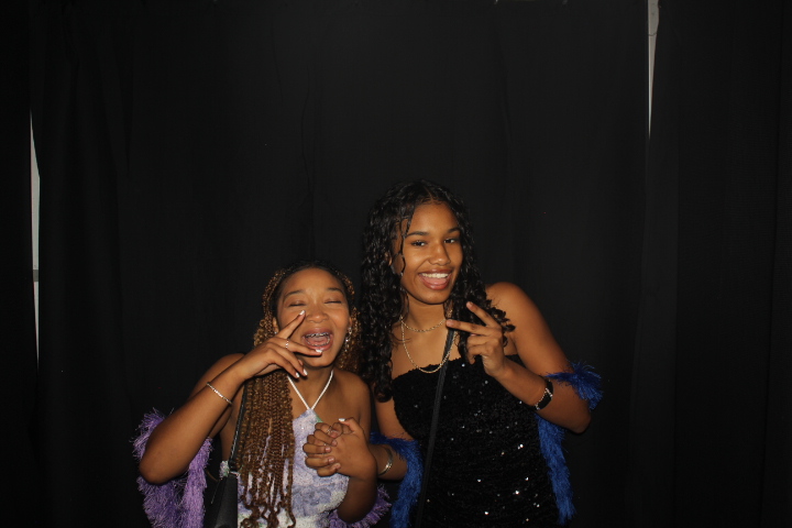 LMHS Homecoming Booth 2 | View more photos from the event at gallery.photoboothcincy.com/u/PhotoBoothCincy/LMHS-Homecoming-Booth-2