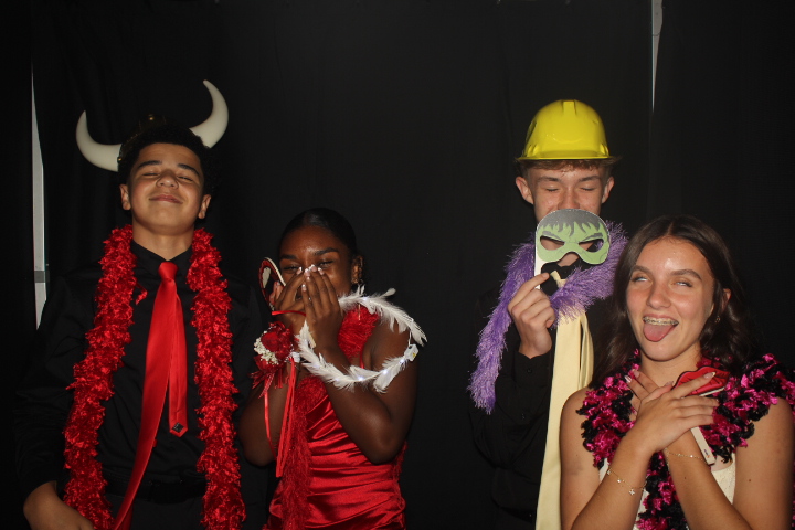 LMHS Homecoming Booth 2 | View more photos from the event at gallery.photoboothcincy.com/u/PhotoBoothCincy/LMHS-Homecoming-Booth-2