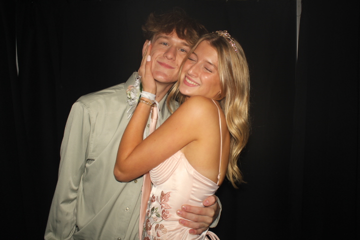 LMHS Homecoming Booth 2 | View more photos from the event at gallery.photoboothcincy.com/u/PhotoBoothCincy/LMHS-Homecoming-Booth-2