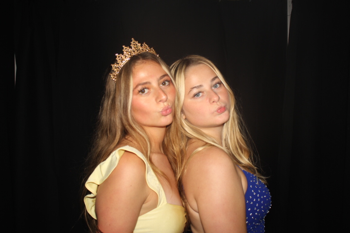 LMHS Homecoming Booth 2 | View more photos from the event at gallery.photoboothcincy.com/u/PhotoBoothCincy/LMHS-Homecoming-Booth-2