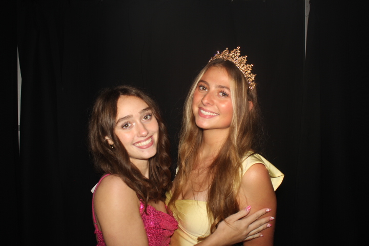LMHS Homecoming Booth 2 | View more photos from the event at gallery.photoboothcincy.com/u/PhotoBoothCincy/LMHS-Homecoming-Booth-2