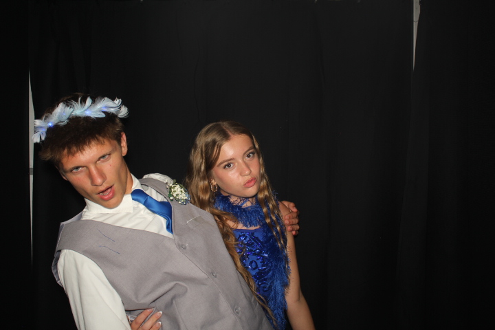 LMHS Homecoming Booth 2 | View more photos from the event at gallery.photoboothcincy.com/u/PhotoBoothCincy/LMHS-Homecoming-Booth-2