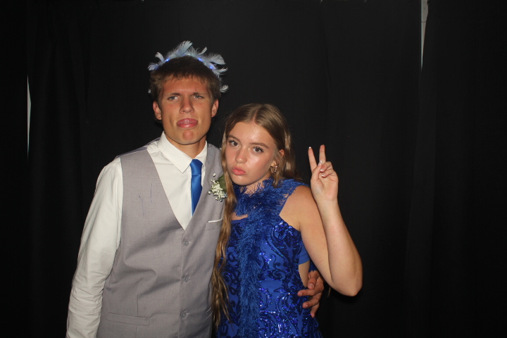 LMHS Homecoming Booth 2 | View more photos from the event at gallery.photoboothcincy.com/u/PhotoBoothCincy/LMHS-Homecoming-Booth-2