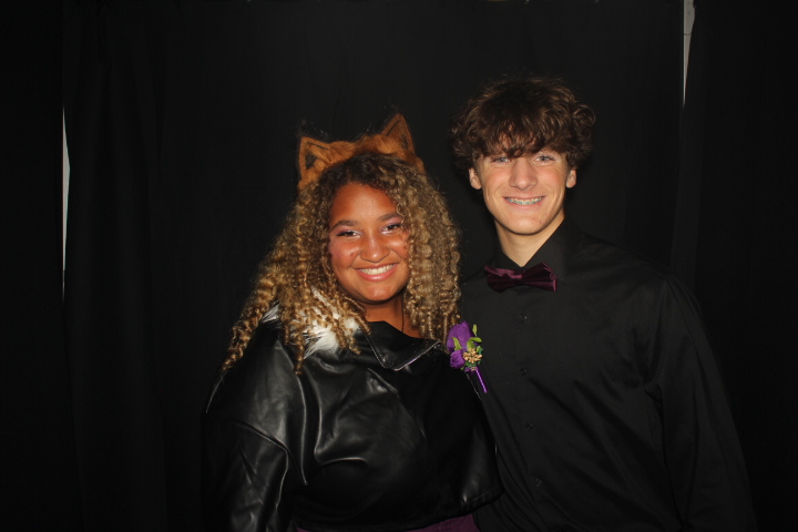 LMHS Homecoming Booth 2 | View more photos from the event at gallery.photoboothcincy.com/u/PhotoBoothCincy/LMHS-Homecoming-Booth-2