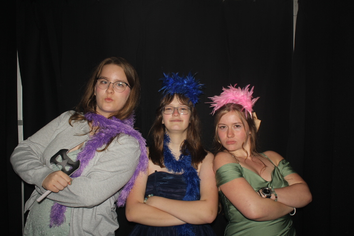 LMHS Homecoming Booth 2 | View more photos from the event at gallery.photoboothcincy.com/u/PhotoBoothCincy/LMHS-Homecoming-Booth-2