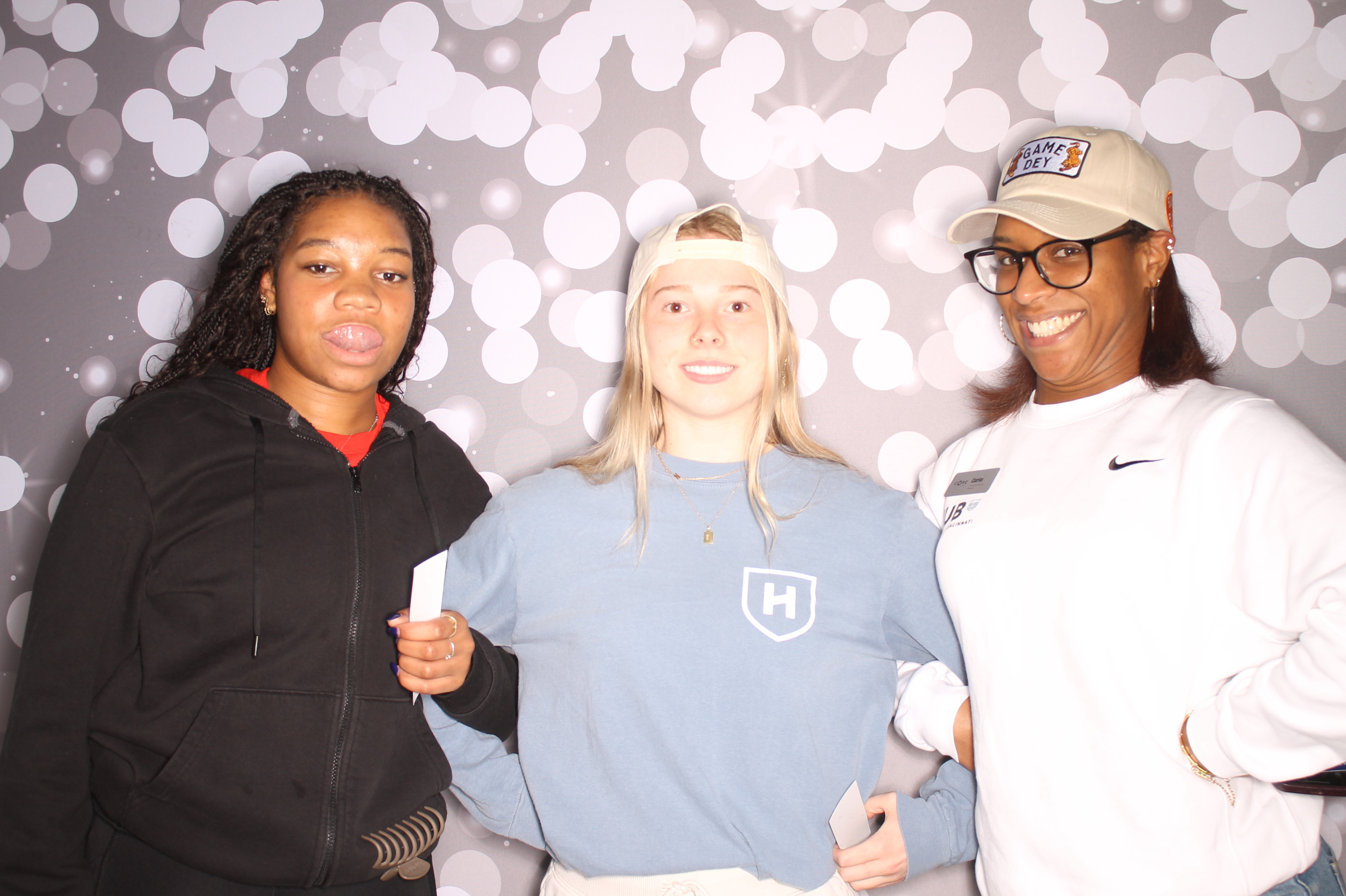 Late Night Lounge at Hub Cincy | View more photos from the event at gallery.photoboothcincy.com/u/PhotoBoothCincy/Late-Night-Lounge-at-Hub-Cincy