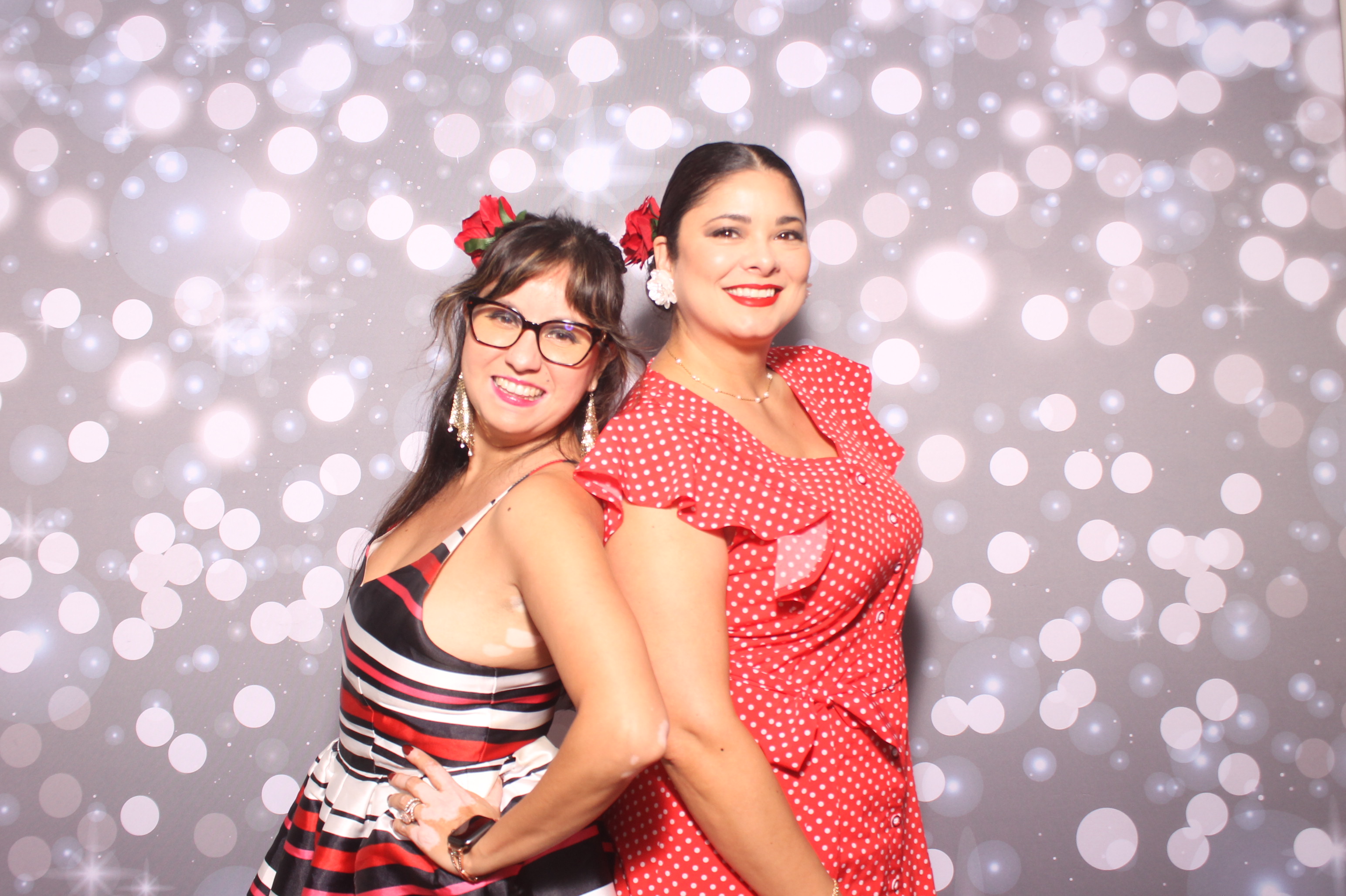 Latino Night 2026 | View more photos from the event at gallery.photoboothcincy.com/u/PhotoBoothCincy/Latino-Night-2026