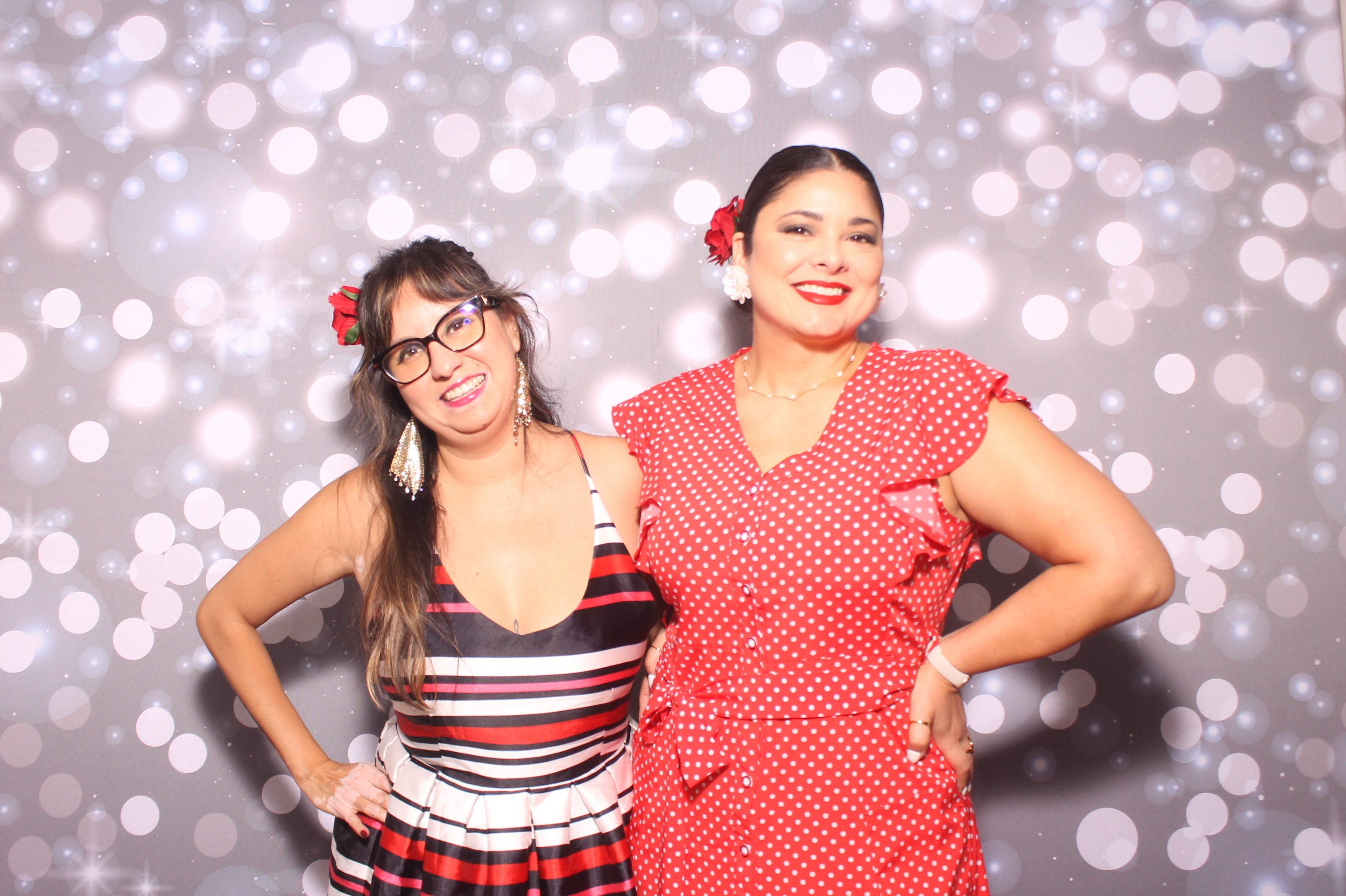 Latino Night 2026 | View more photos from the event at gallery.photoboothcincy.com/u/PhotoBoothCincy/Latino-Night-2026