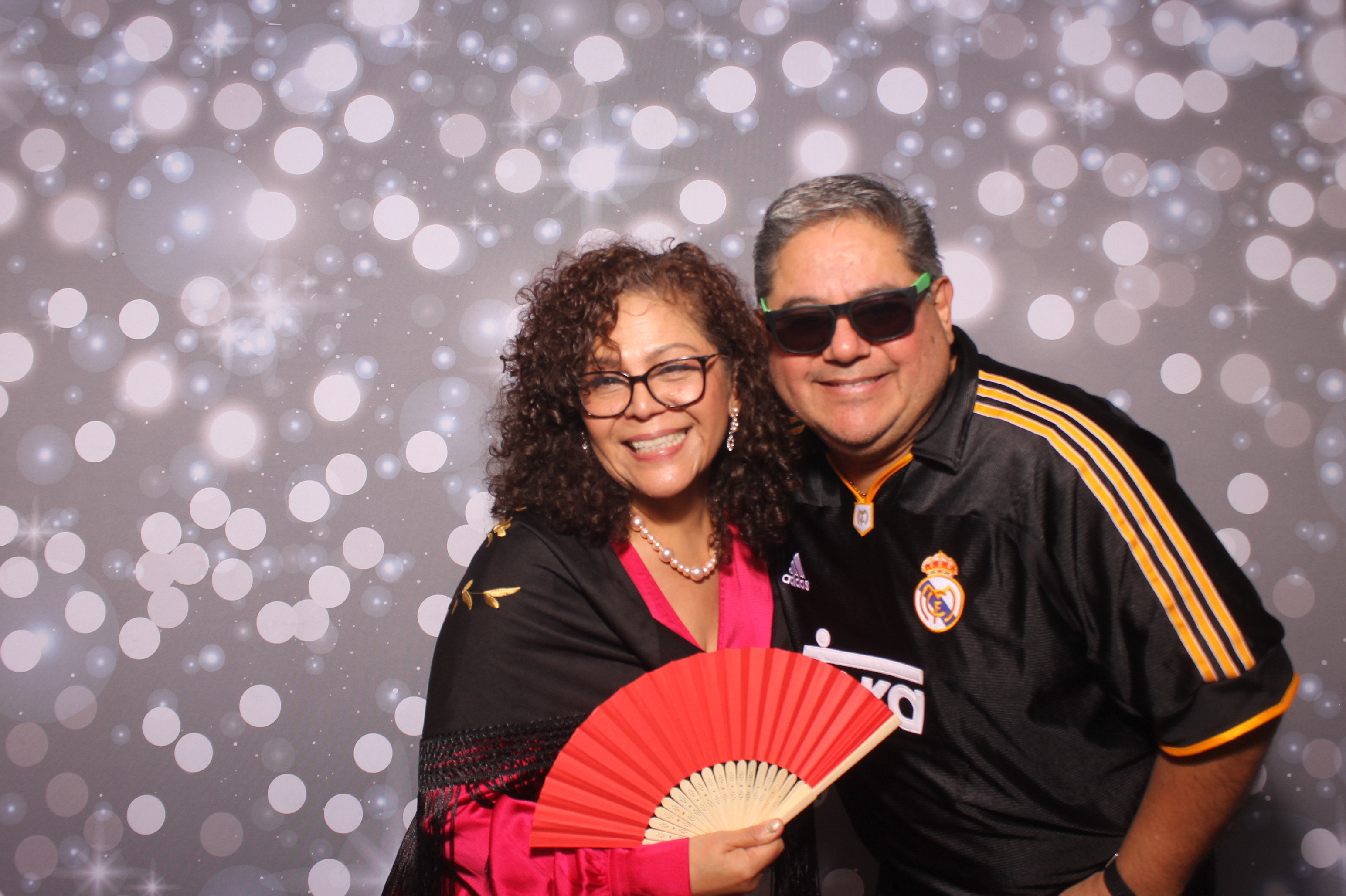 Latino Night 2026 | View more photos from the event at gallery.photoboothcincy.com/u/PhotoBoothCincy/Latino-Night-2026