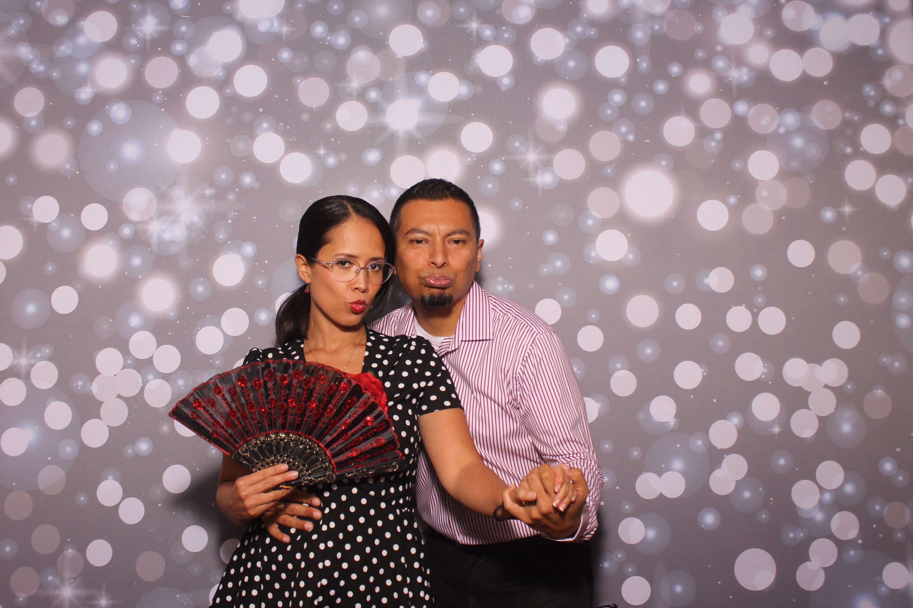 Latino Night 2026 | View more photos from the event at gallery.photoboothcincy.com/u/PhotoBoothCincy/Latino-Night-2026