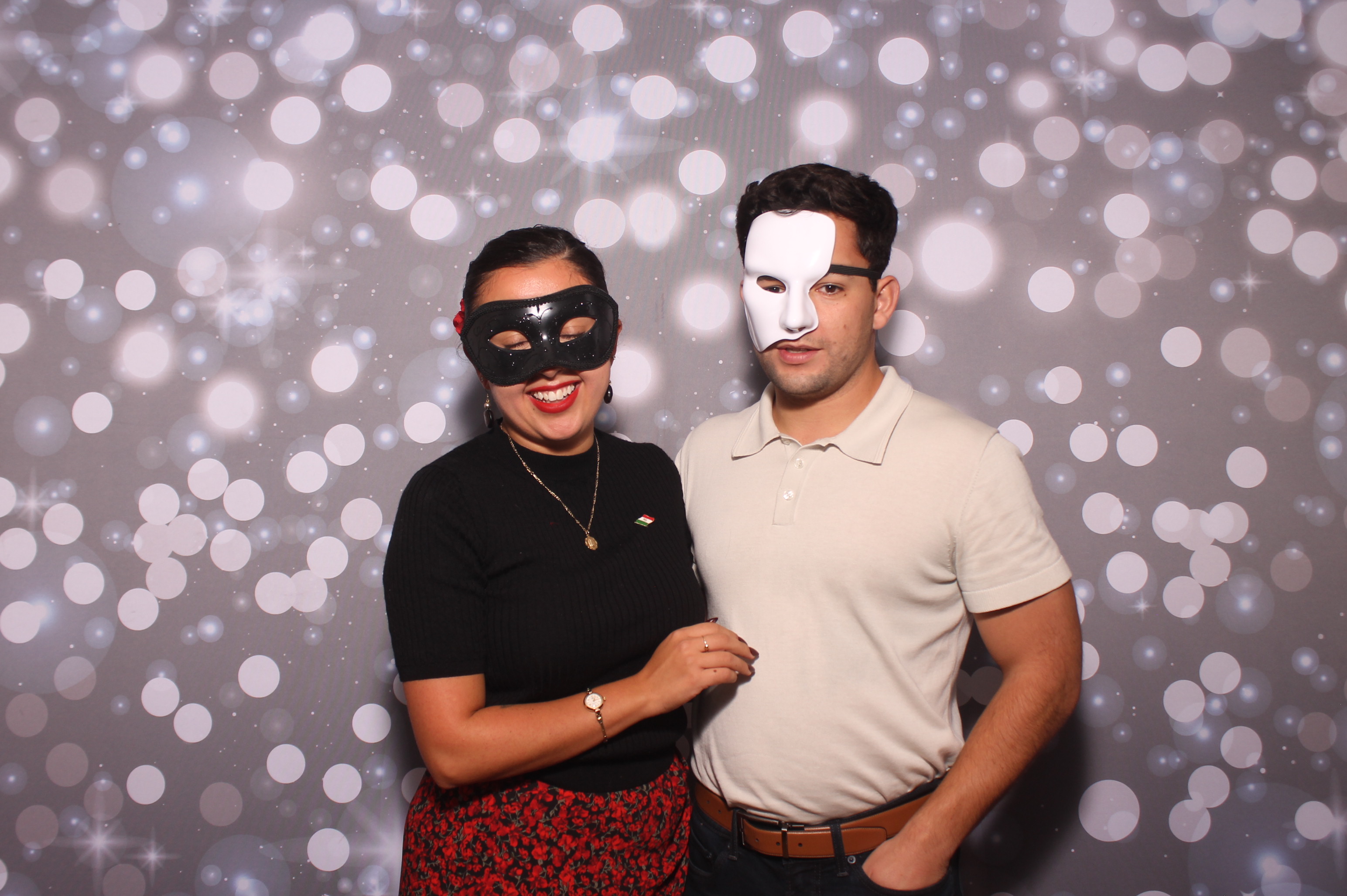 Latino Night 2026 | View more photos from the event at gallery.photoboothcincy.com/u/PhotoBoothCincy/Latino-Night-2026