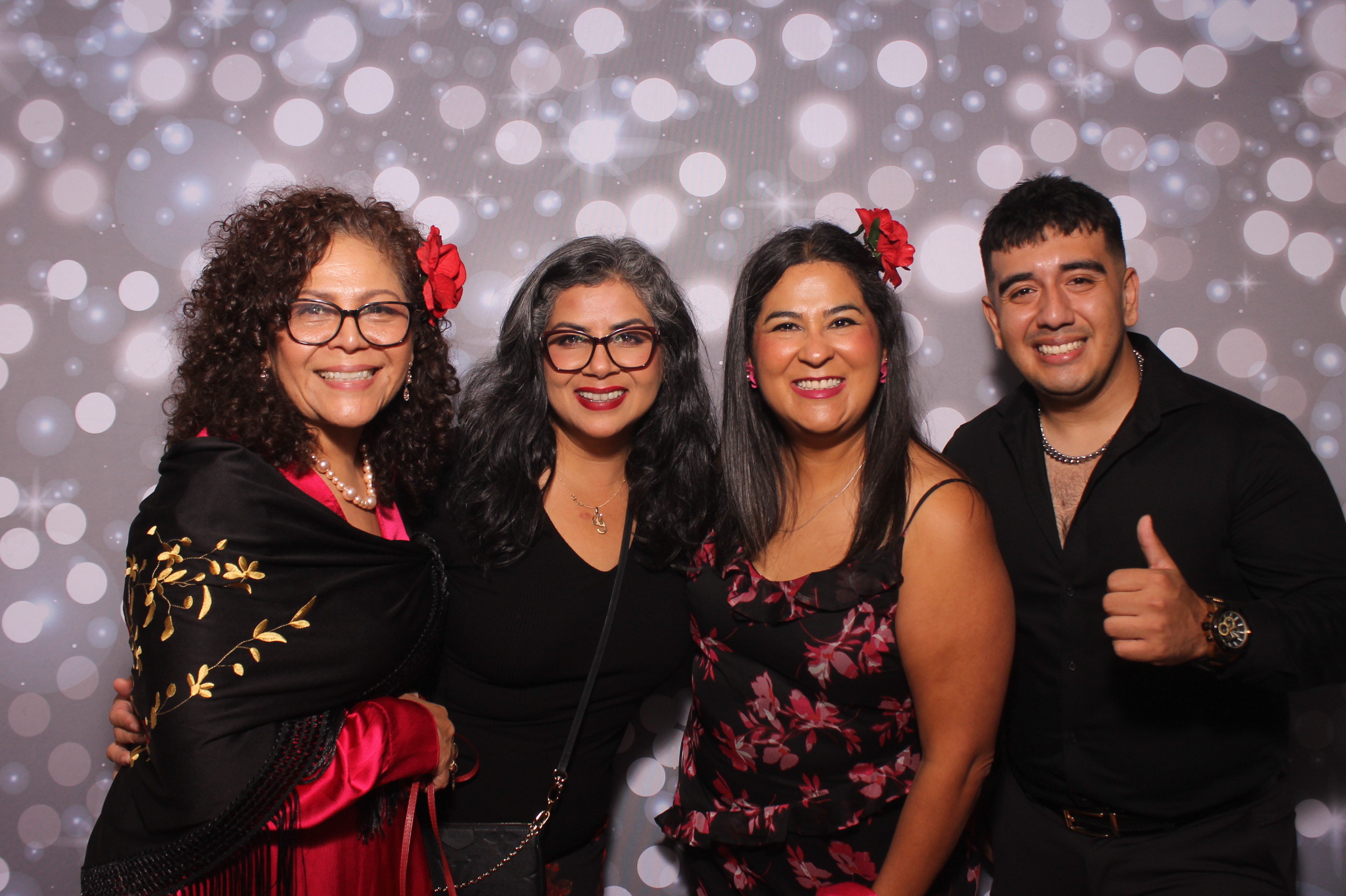 Latino Night 2026 | View more photos from the event at gallery.photoboothcincy.com/u/PhotoBoothCincy/Latino-Night-2026