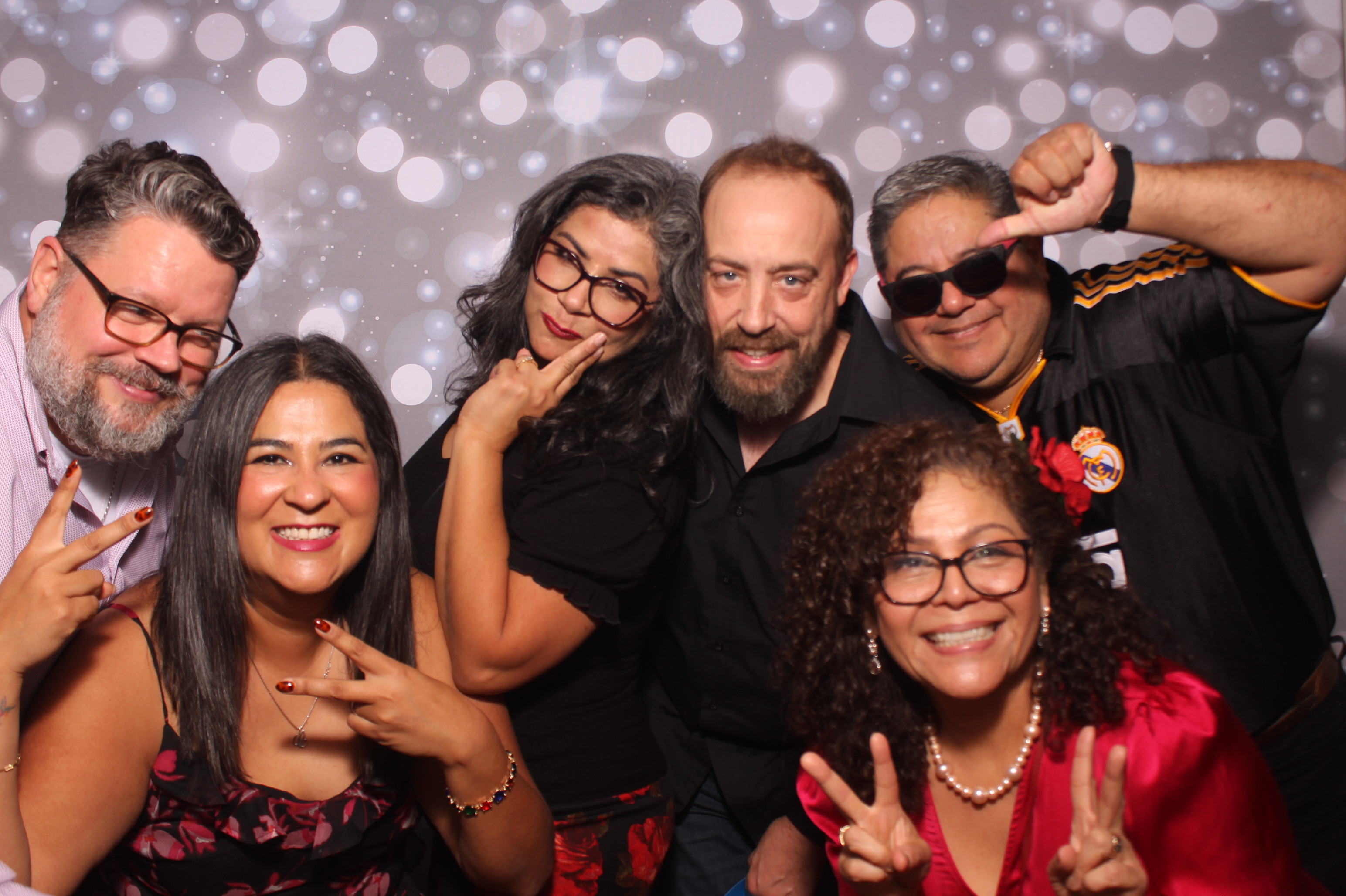 Latino Night 2026 | View more photos from the event at gallery.photoboothcincy.com/u/PhotoBoothCincy/Latino-Night-2026