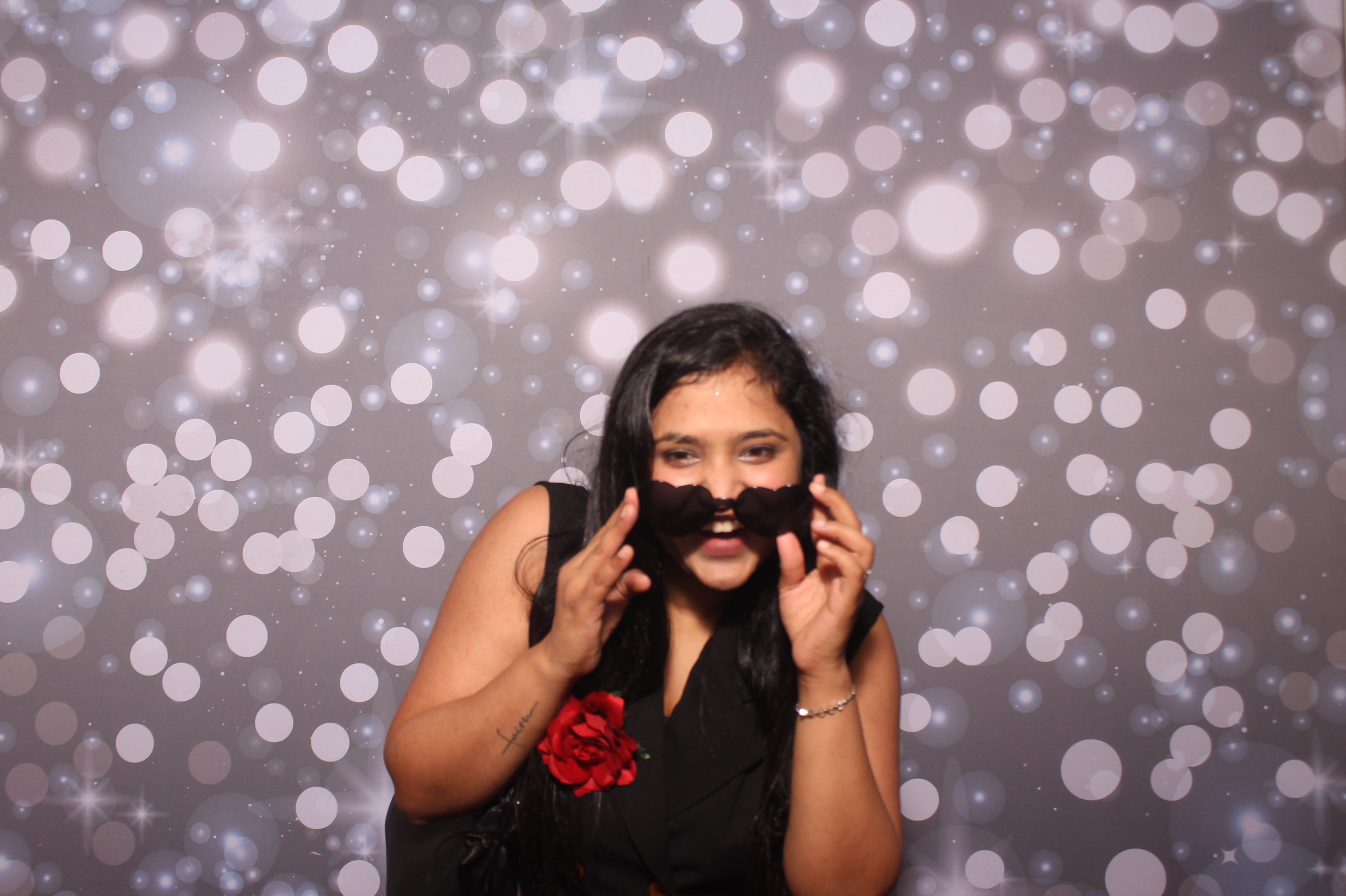 Latino Night 2026 | View more photos from the event at gallery.photoboothcincy.com/u/PhotoBoothCincy/Latino-Night-2026