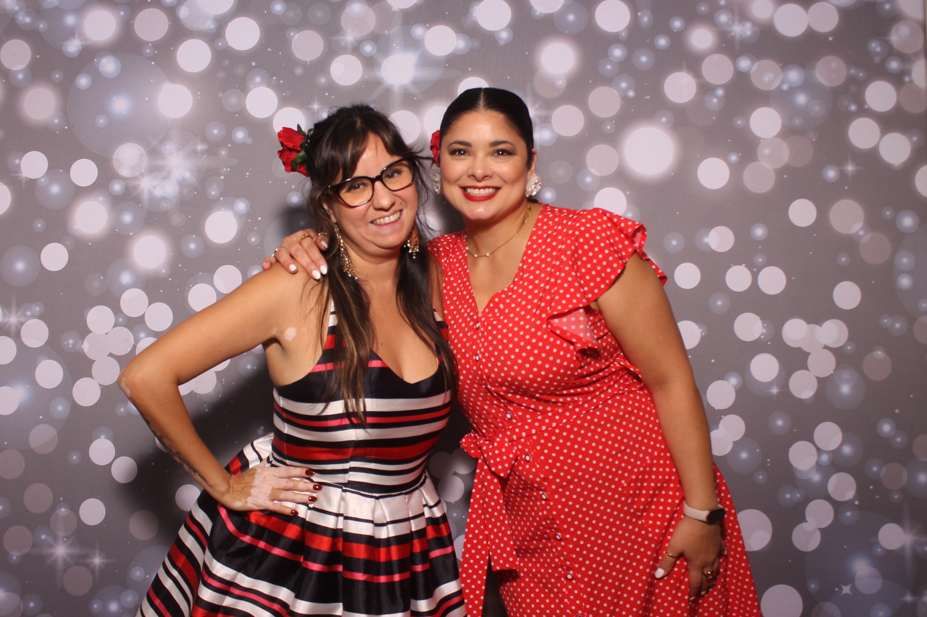 Latino Night 2026 | View more photos from the event at gallery.photoboothcincy.com/u/PhotoBoothCincy/Latino-Night-2026