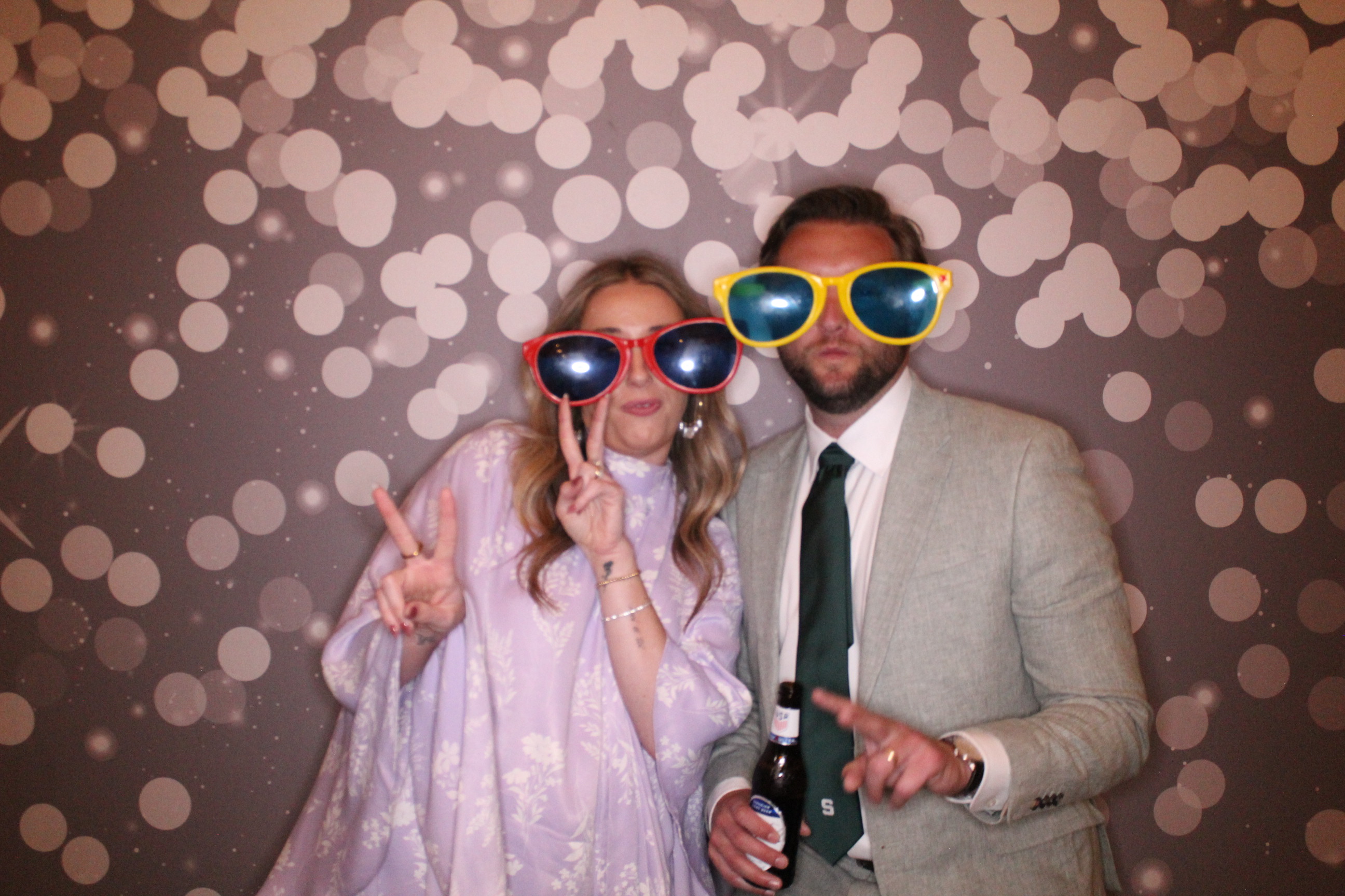 Laura & Zach Reception | View more photos from the event at gallery.photoboothcincy.com/u/PhotoBoothCincy/Laura-Zach-Reception