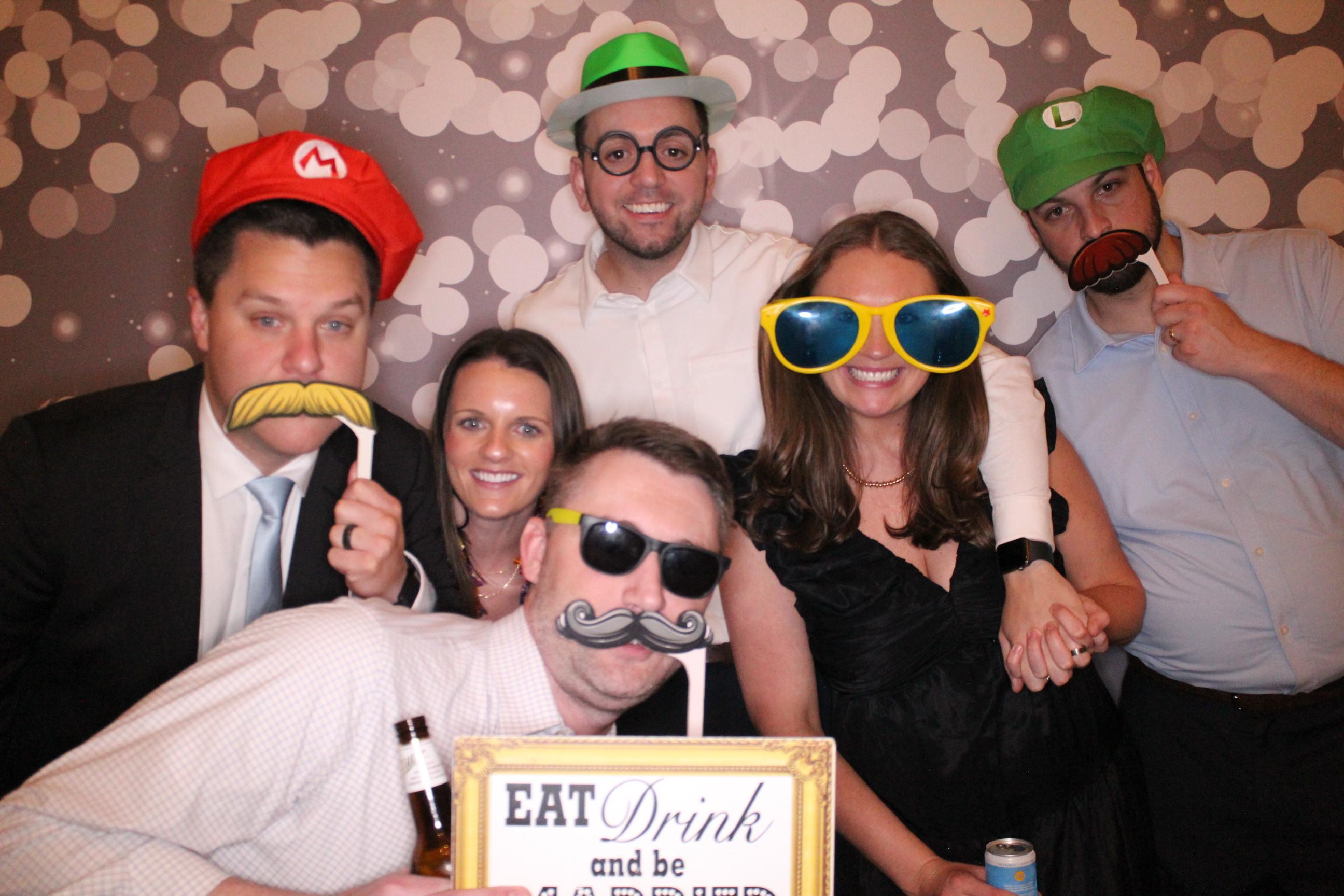Laura & Zach Reception | View more photos from the event at gallery.photoboothcincy.com/u/PhotoBoothCincy/Laura-Zach-Reception