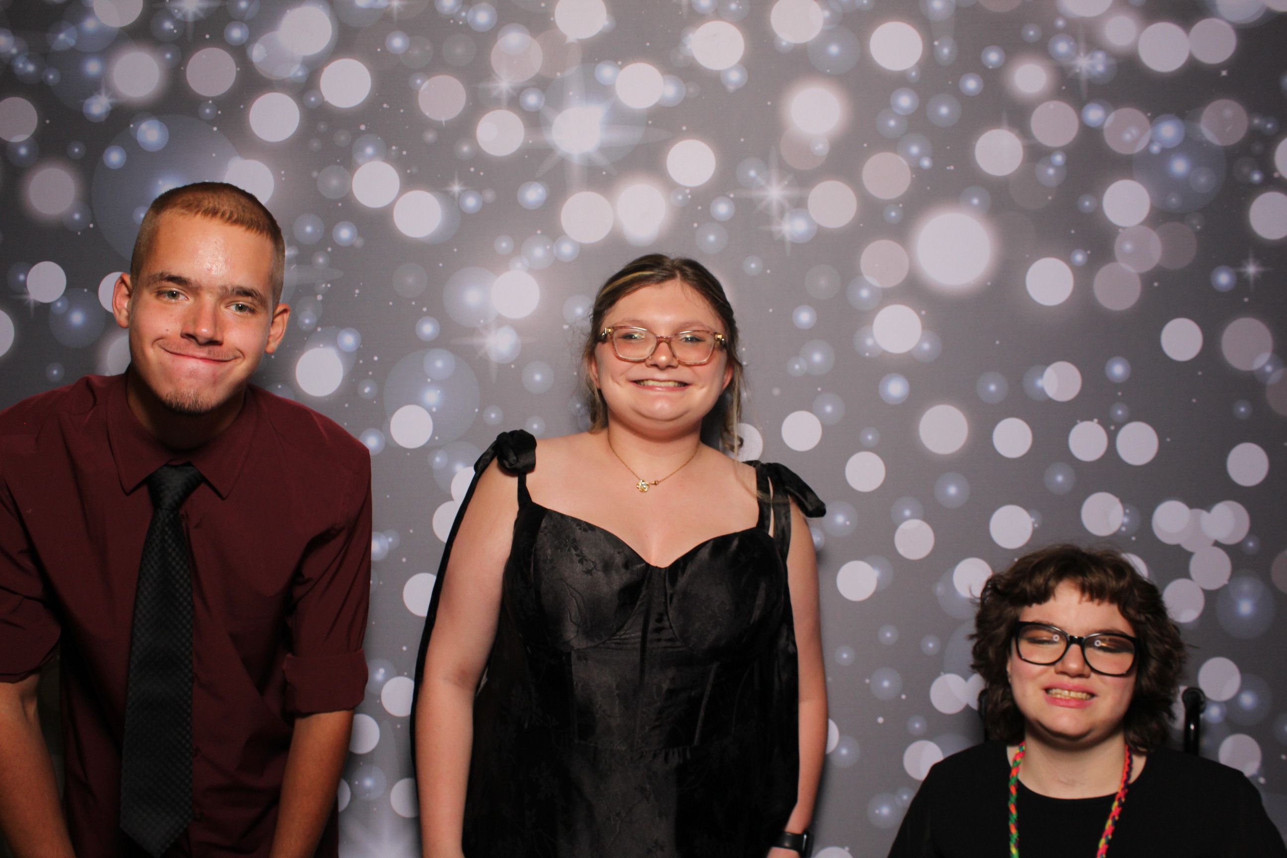 Lebanon Homecoming (Open Air) | View more photos from the event at gallery.photoboothcincy.com/u/PhotoBoothCincy/Lebanon-Homecoming-Open-Air