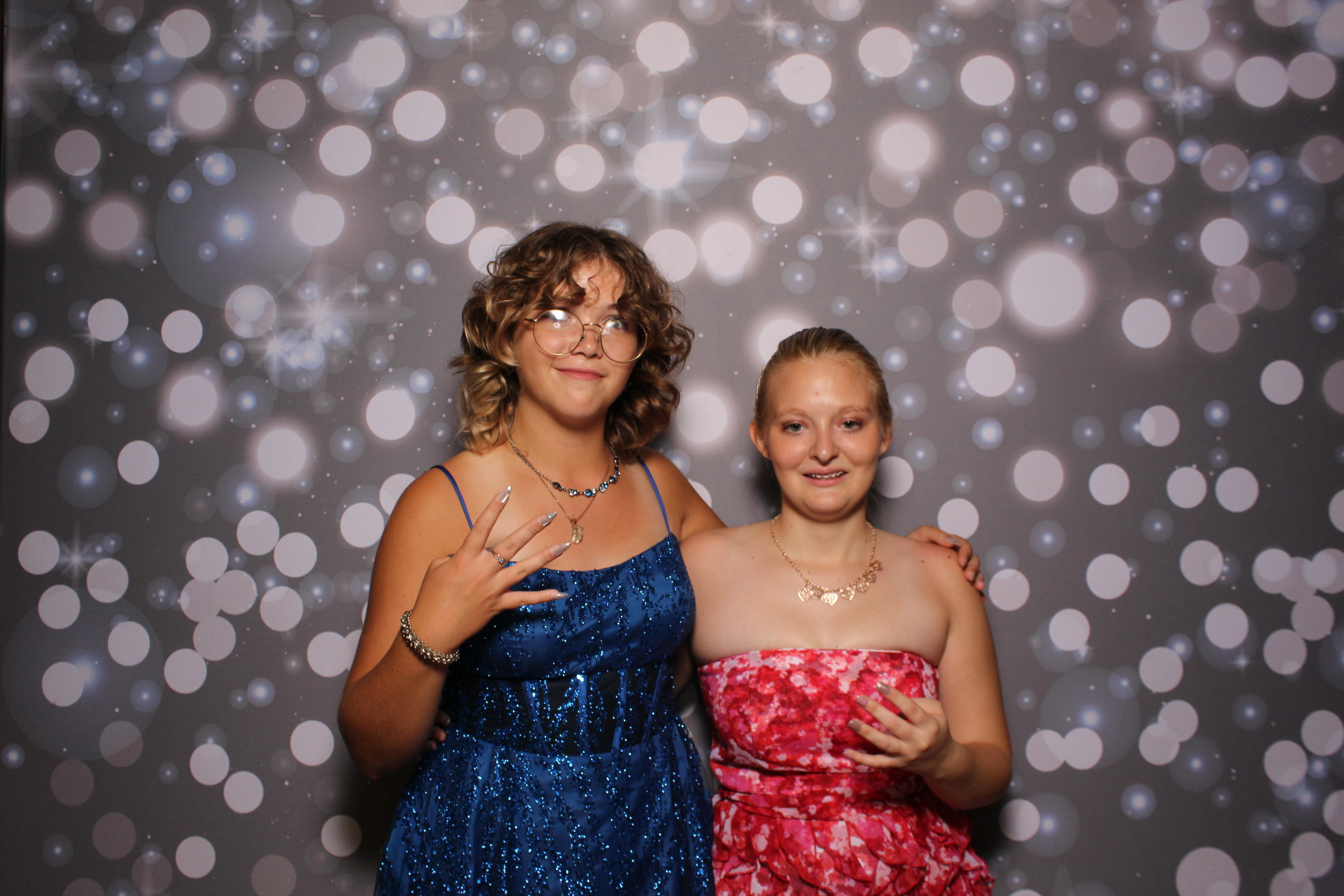 Lebanon Homecoming (Open Air) | View more photos from the event at gallery.photoboothcincy.com/u/PhotoBoothCincy/Lebanon-Homecoming-Open-Air
