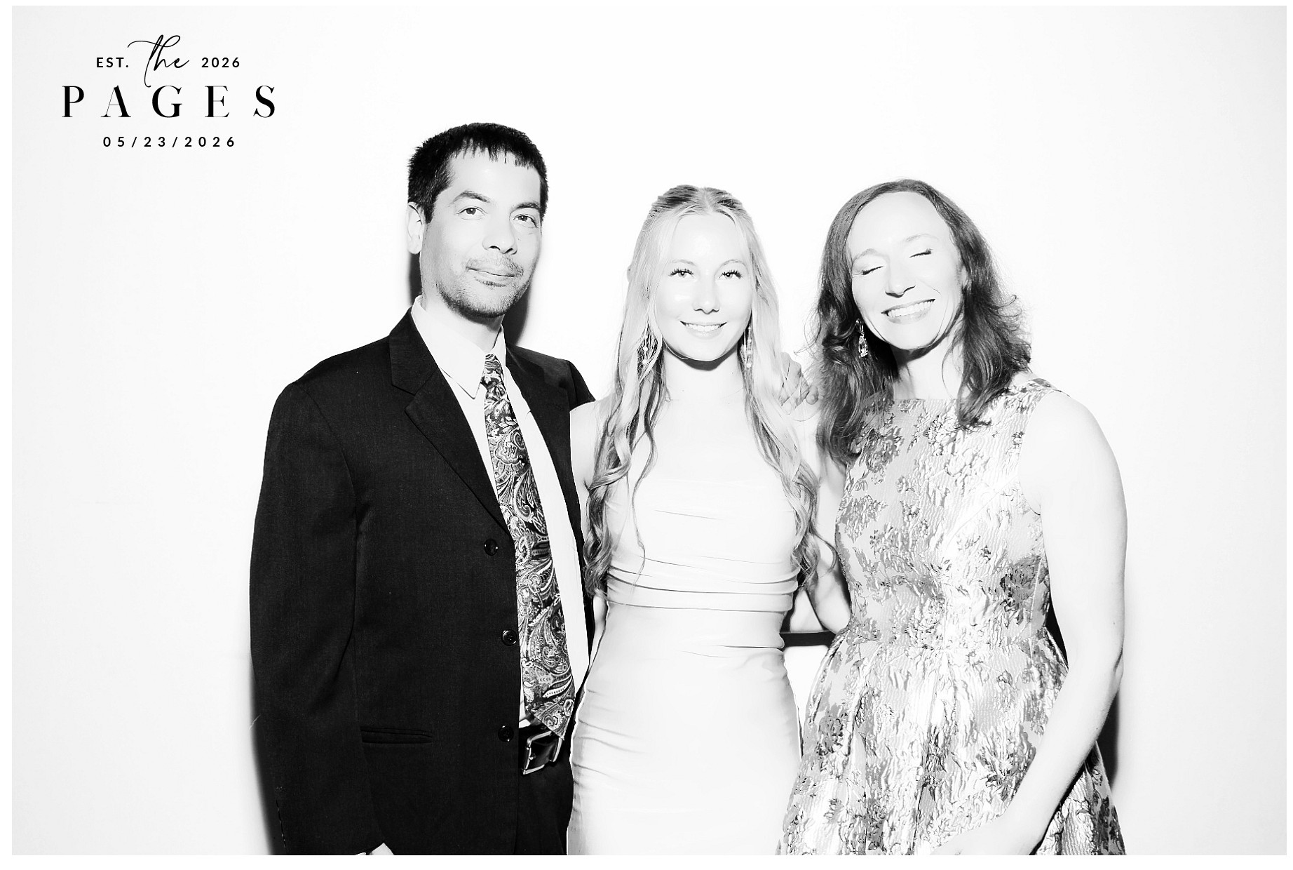 Lily & Dylan | View more photos from the event at gallery.photoboothcincy.com/u/PhotoBoothCincy/Lily-Dylan
