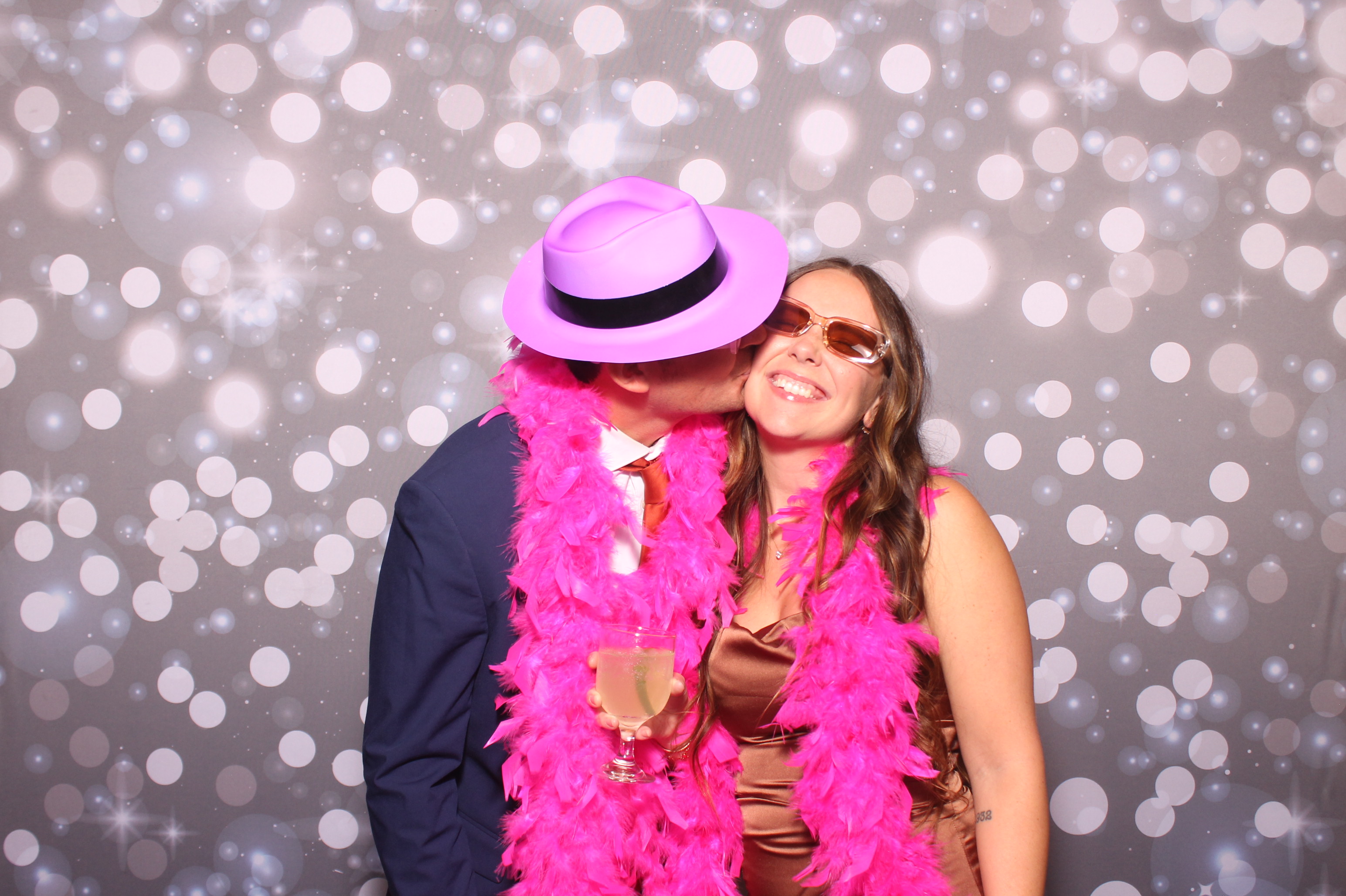Lily & Jordan Wedding | View more photos from the event at gallery.photoboothcincy.com/u/PhotoBoothCincy/Lily-Jordan-Wedding