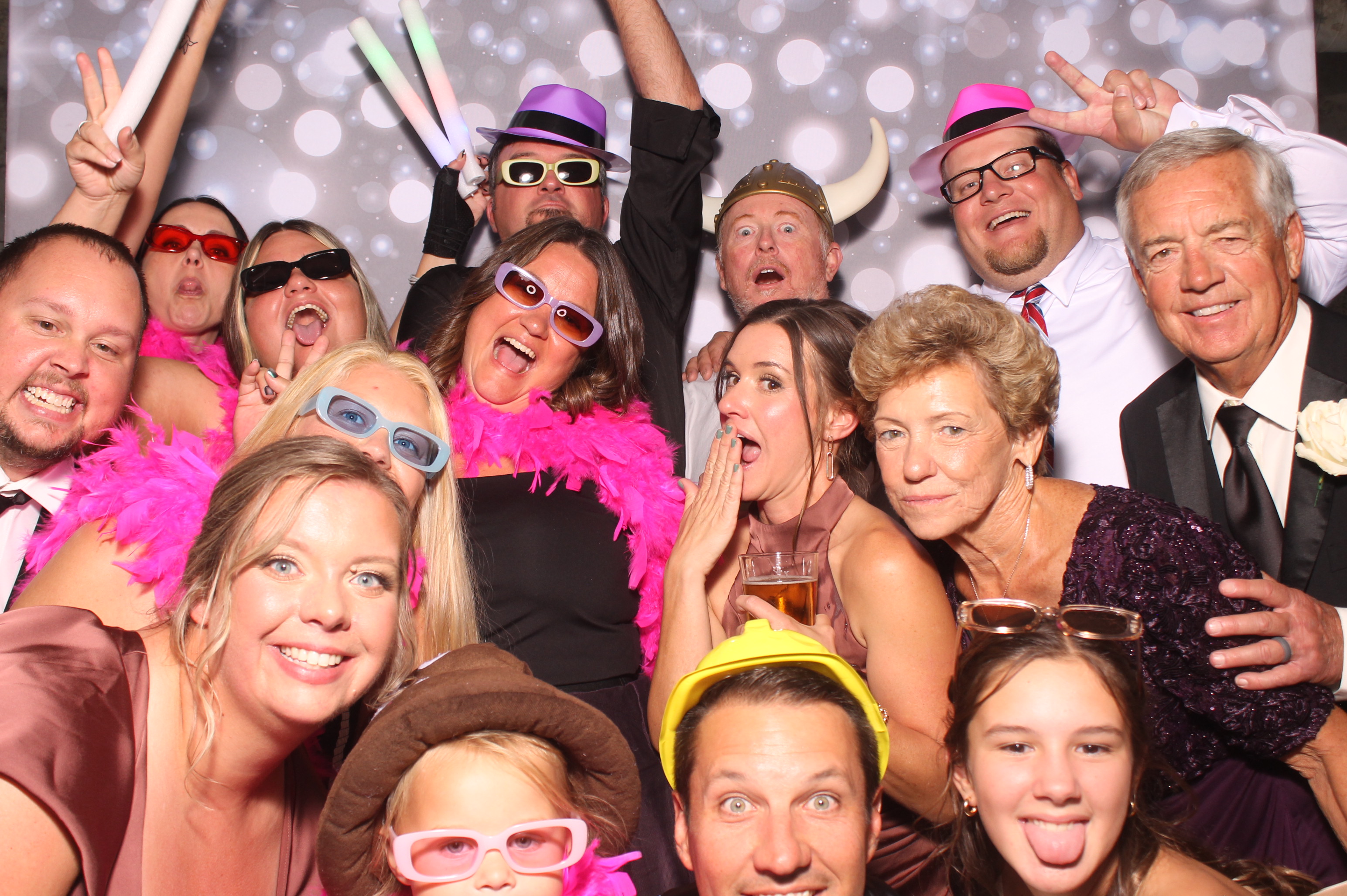 Lily & Jordan Wedding | View more photos from the event at gallery.photoboothcincy.com/u/PhotoBoothCincy/Lily-Jordan-Wedding