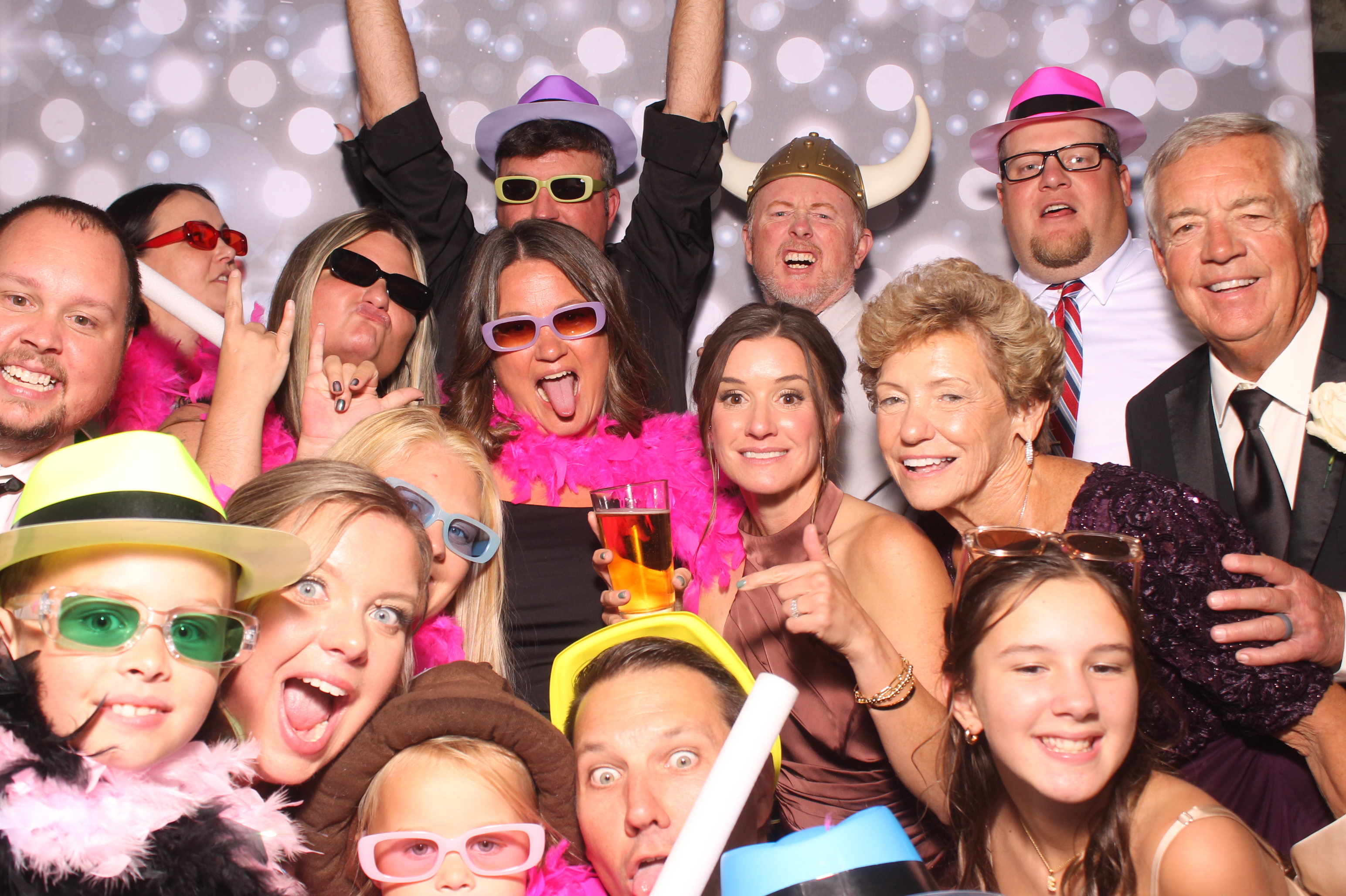 Lily & Jordan Wedding | View more photos from the event at gallery.photoboothcincy.com/u/PhotoBoothCincy/Lily-Jordan-Wedding