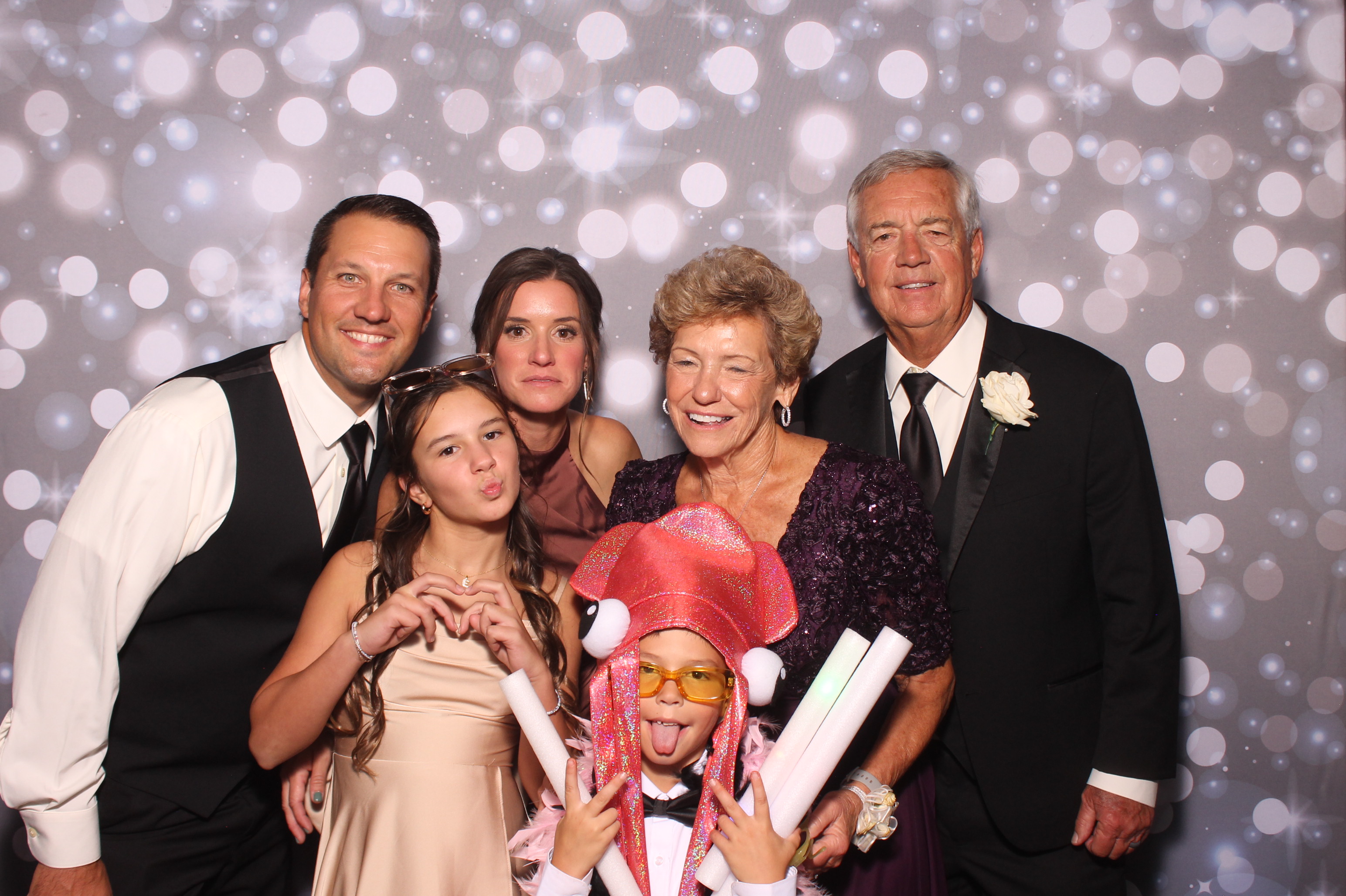 Lily & Jordan Wedding | View more photos from the event at gallery.photoboothcincy.com/u/PhotoBoothCincy/Lily-Jordan-Wedding