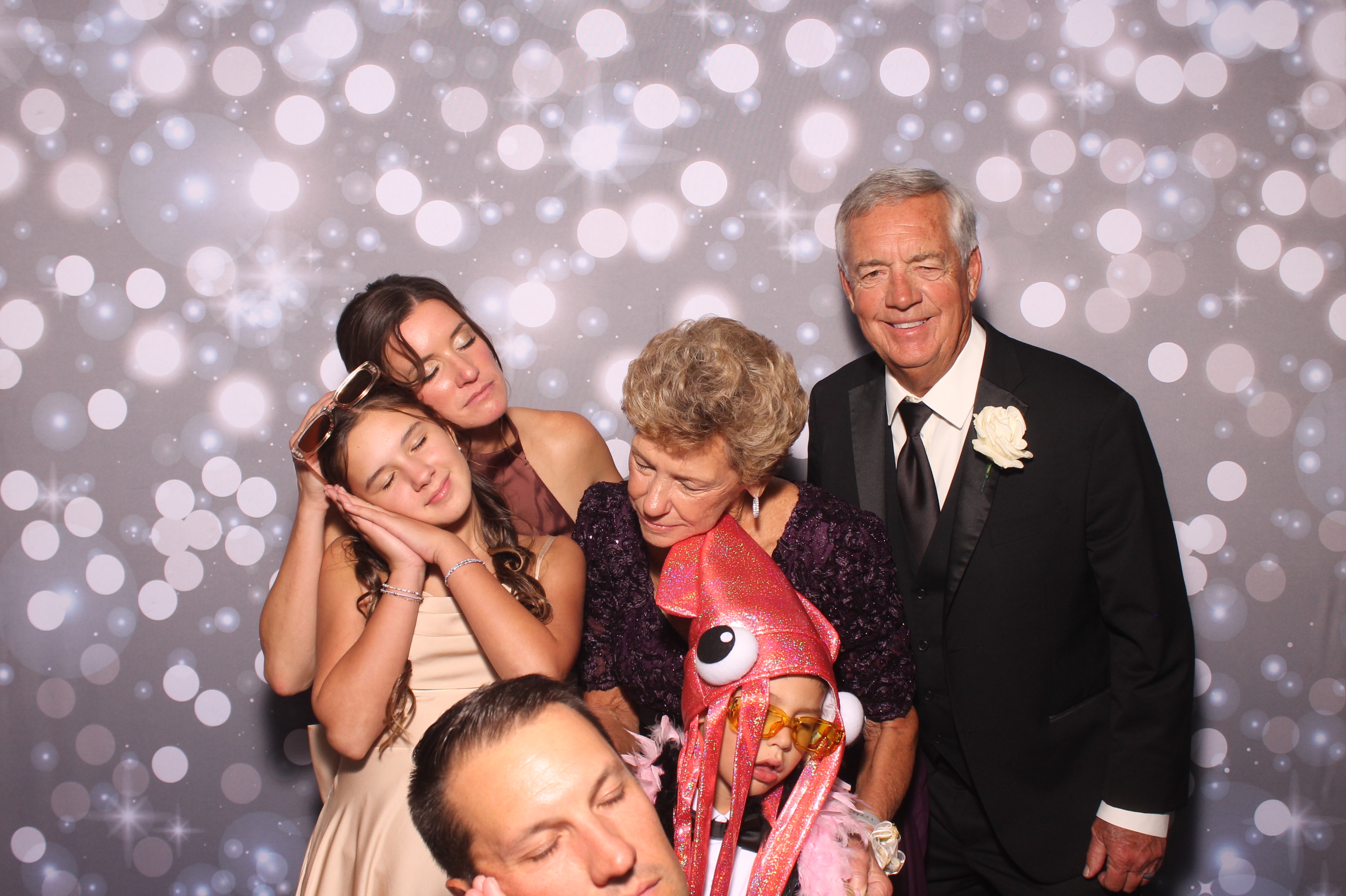 Lily & Jordan Wedding | View more photos from the event at gallery.photoboothcincy.com/u/PhotoBoothCincy/Lily-Jordan-Wedding